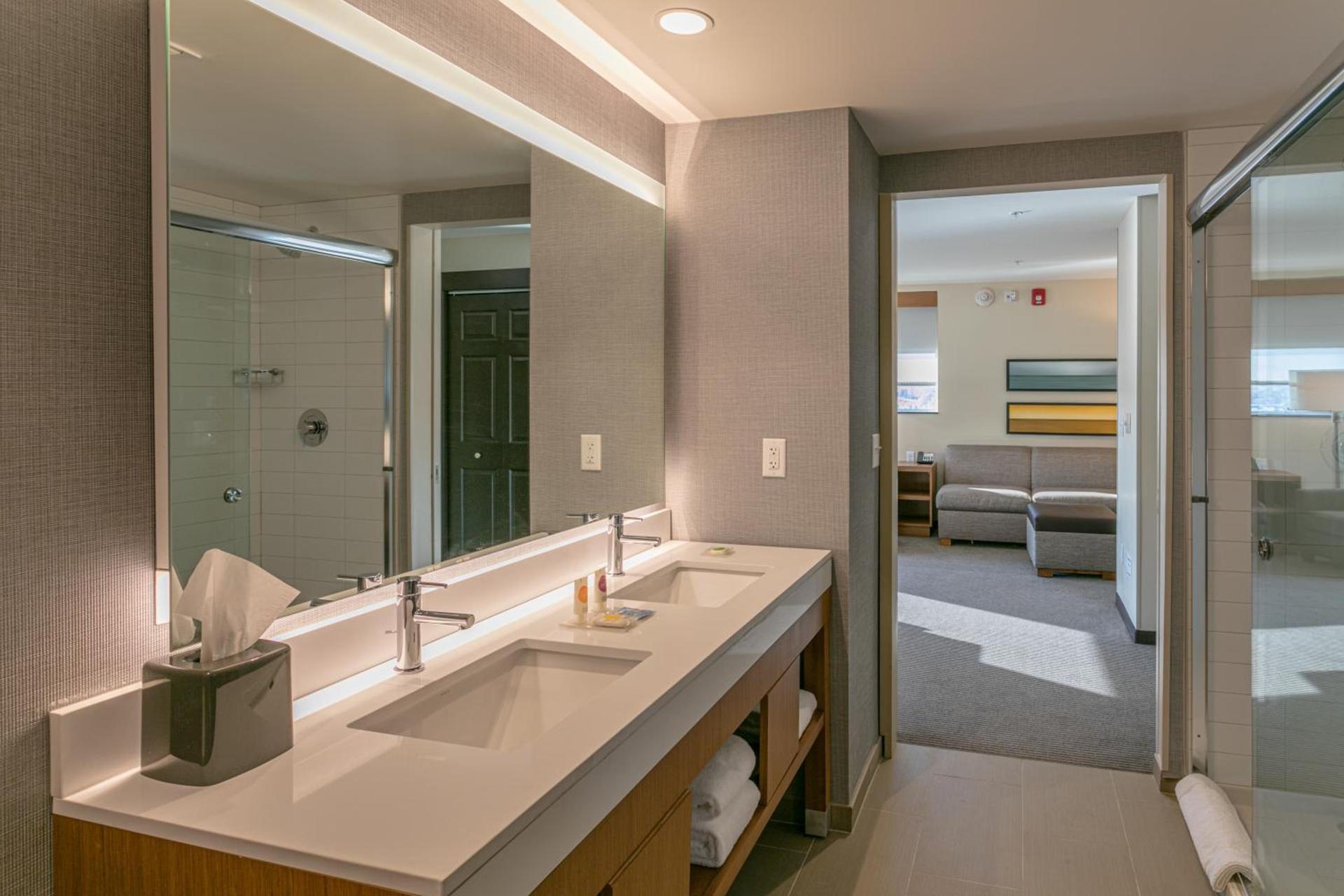 Hyatt Place Wilmington Riverfront photo 49