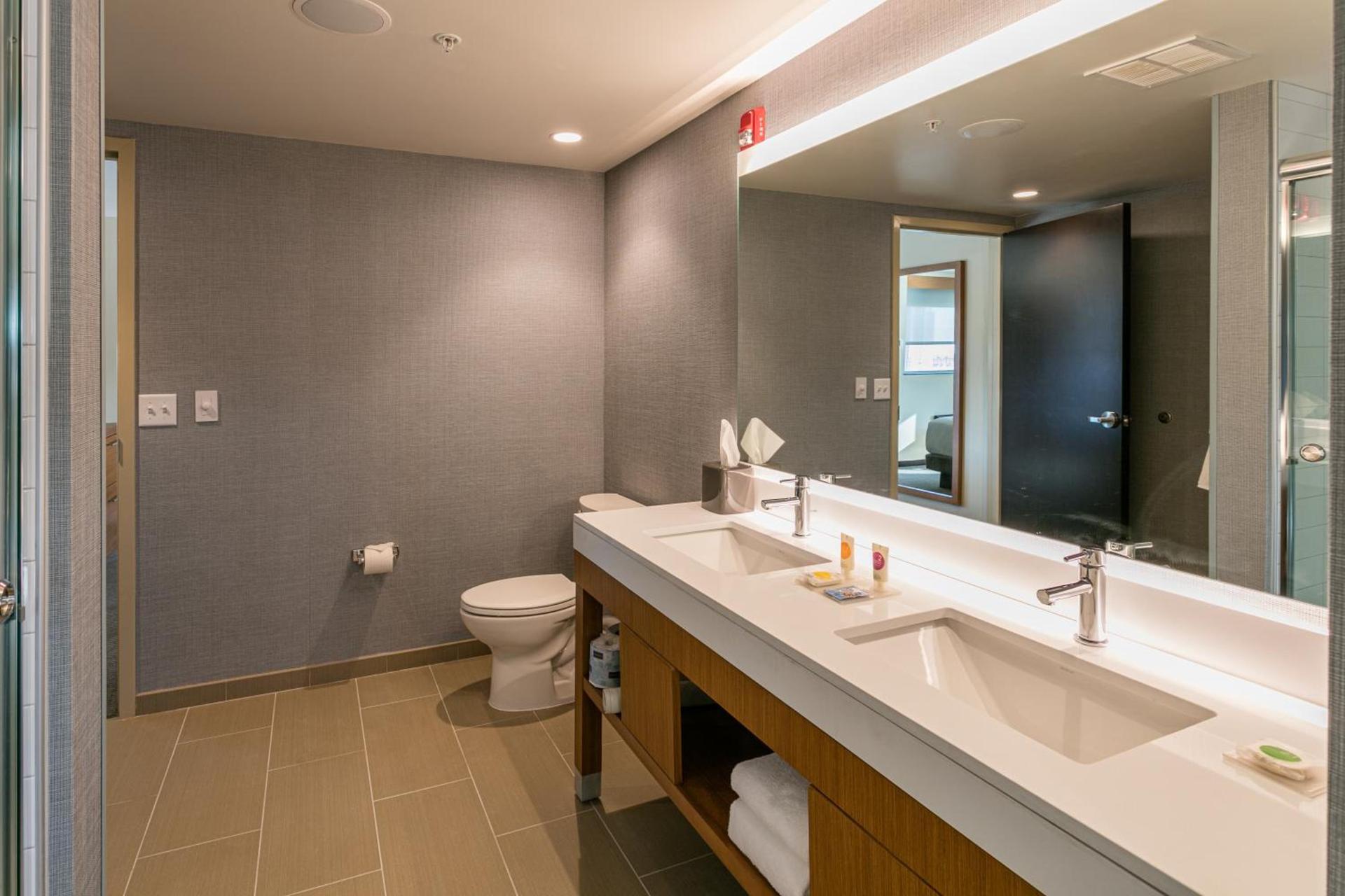 Hyatt Place Wilmington Riverfront photo 51