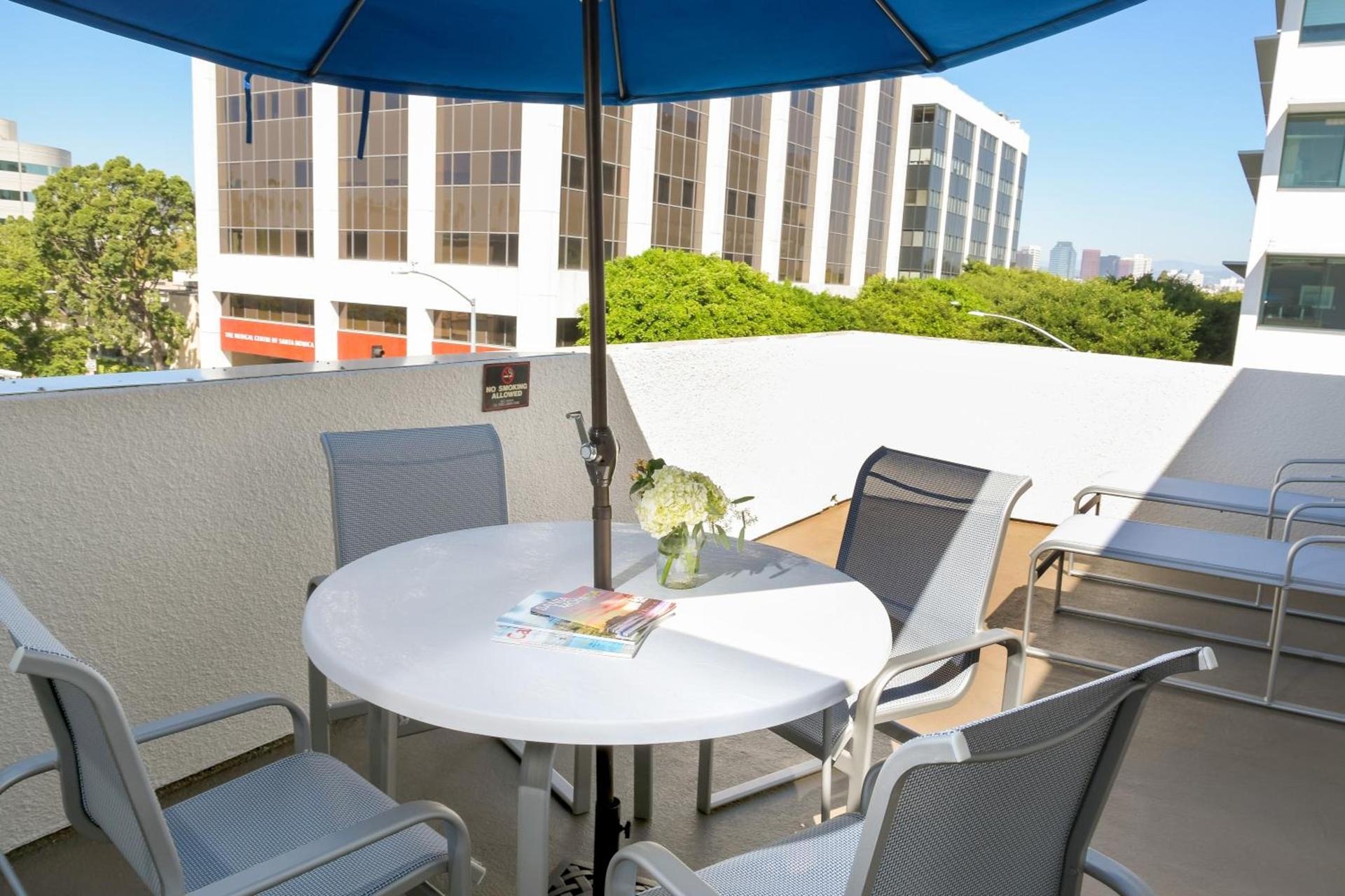 Gateway Hotel Santa Monica photo 22