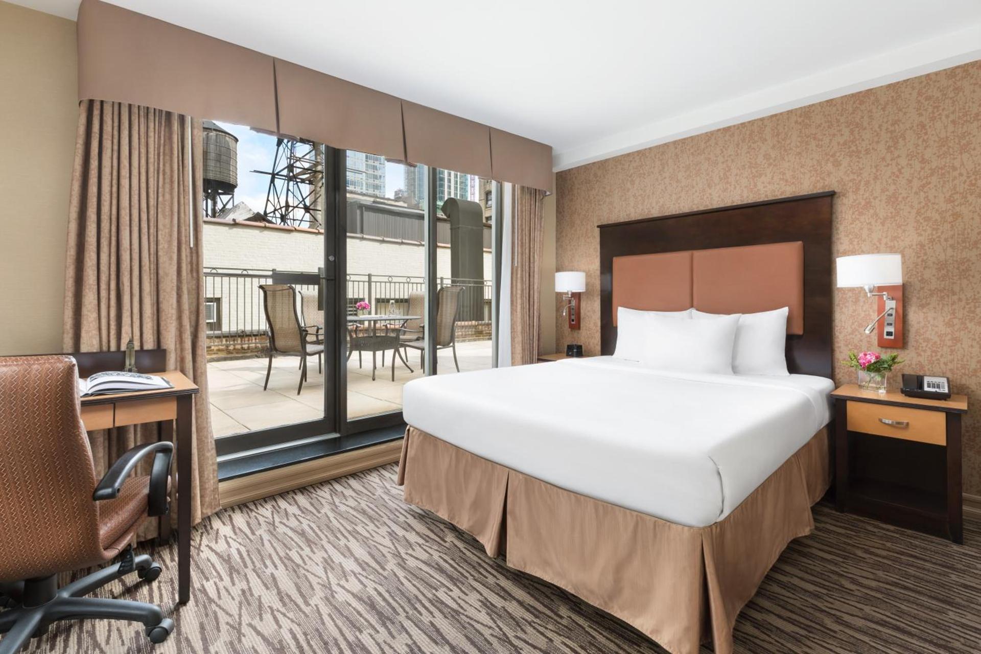 The Hotel at Fifth Avenue photo 52