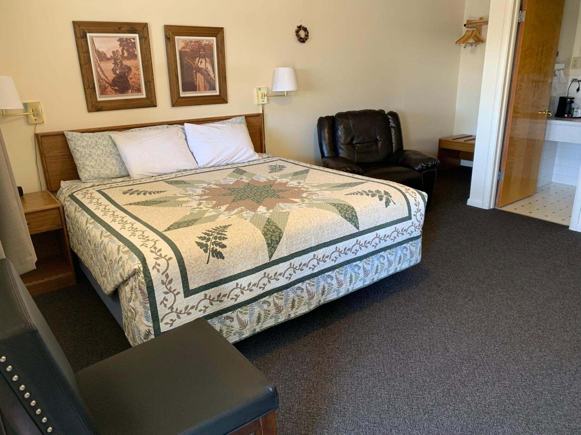 Chief Motel photo 6