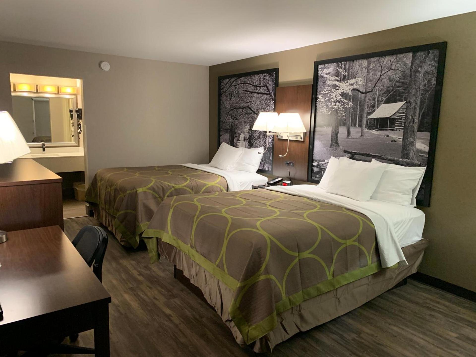 Super 8 by Wyndham Cookeville, TN photo 20