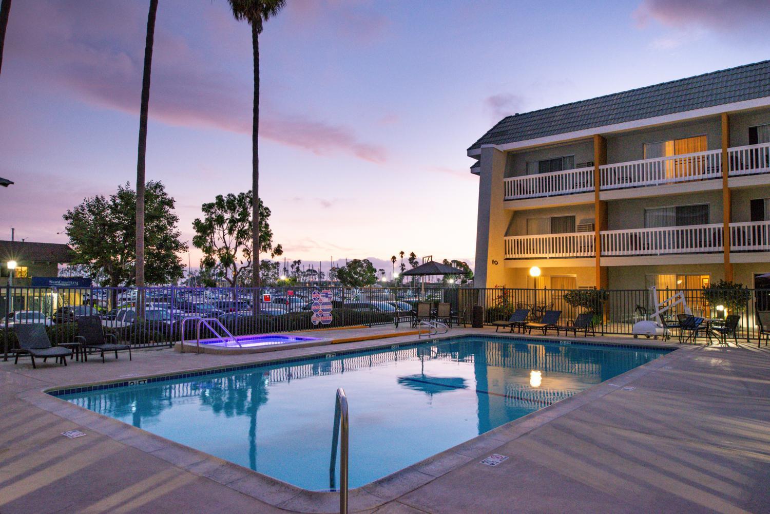 Dana Point Marina Inn photo 2