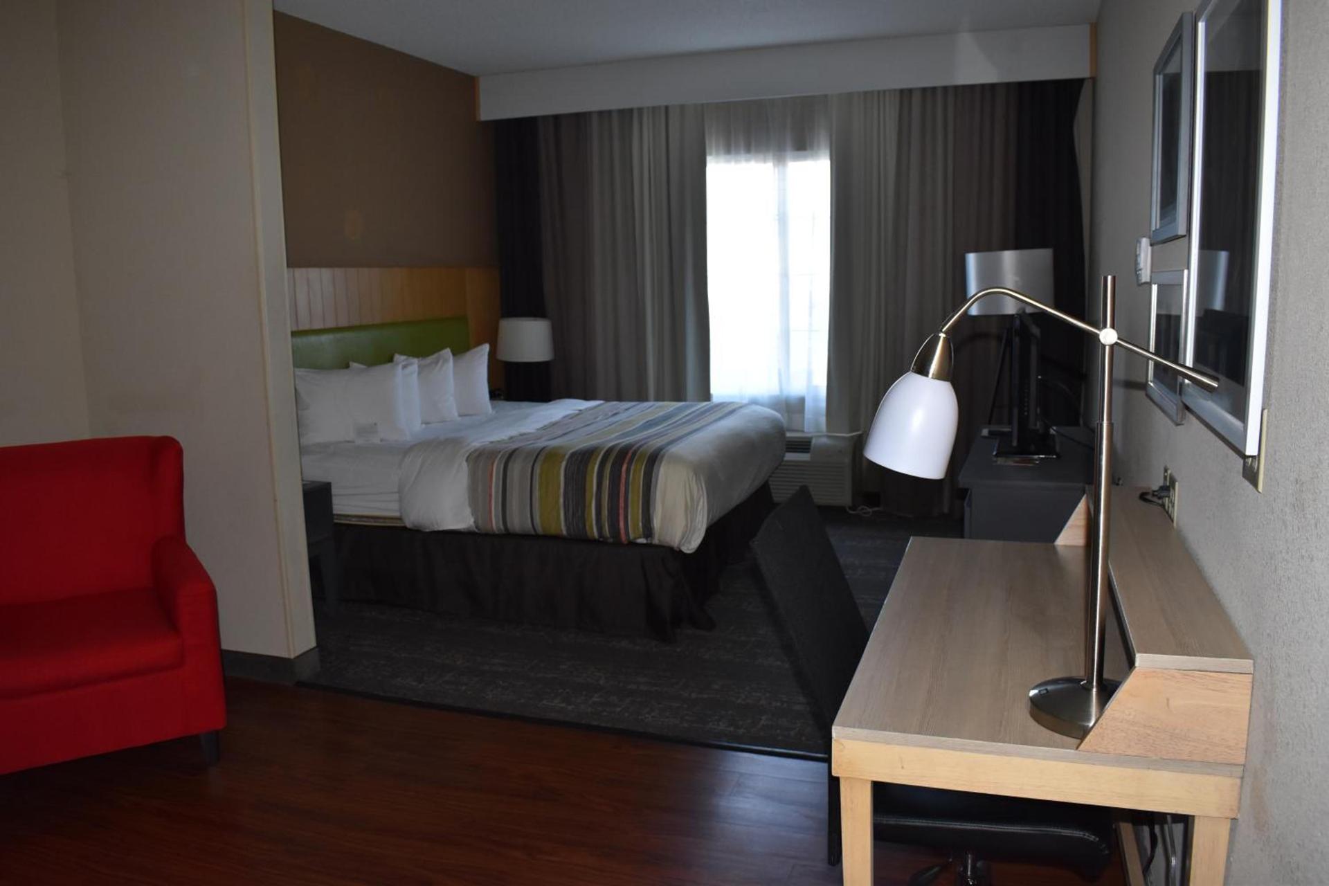 Country Inn & Suites by Radisson, Hagerstown, MD photo 11