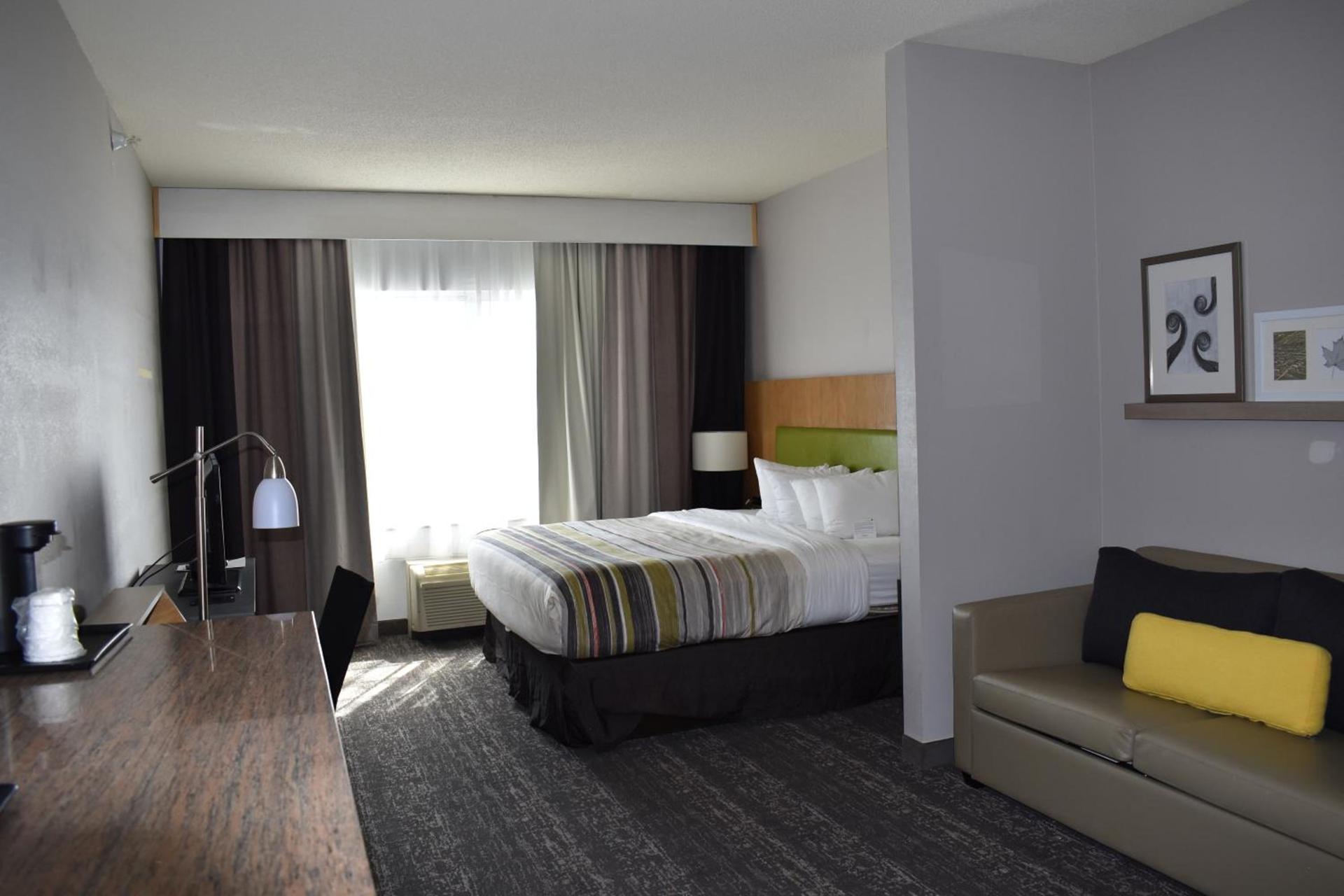 Country Inn & Suites by Radisson, Hagerstown, MD photo 10