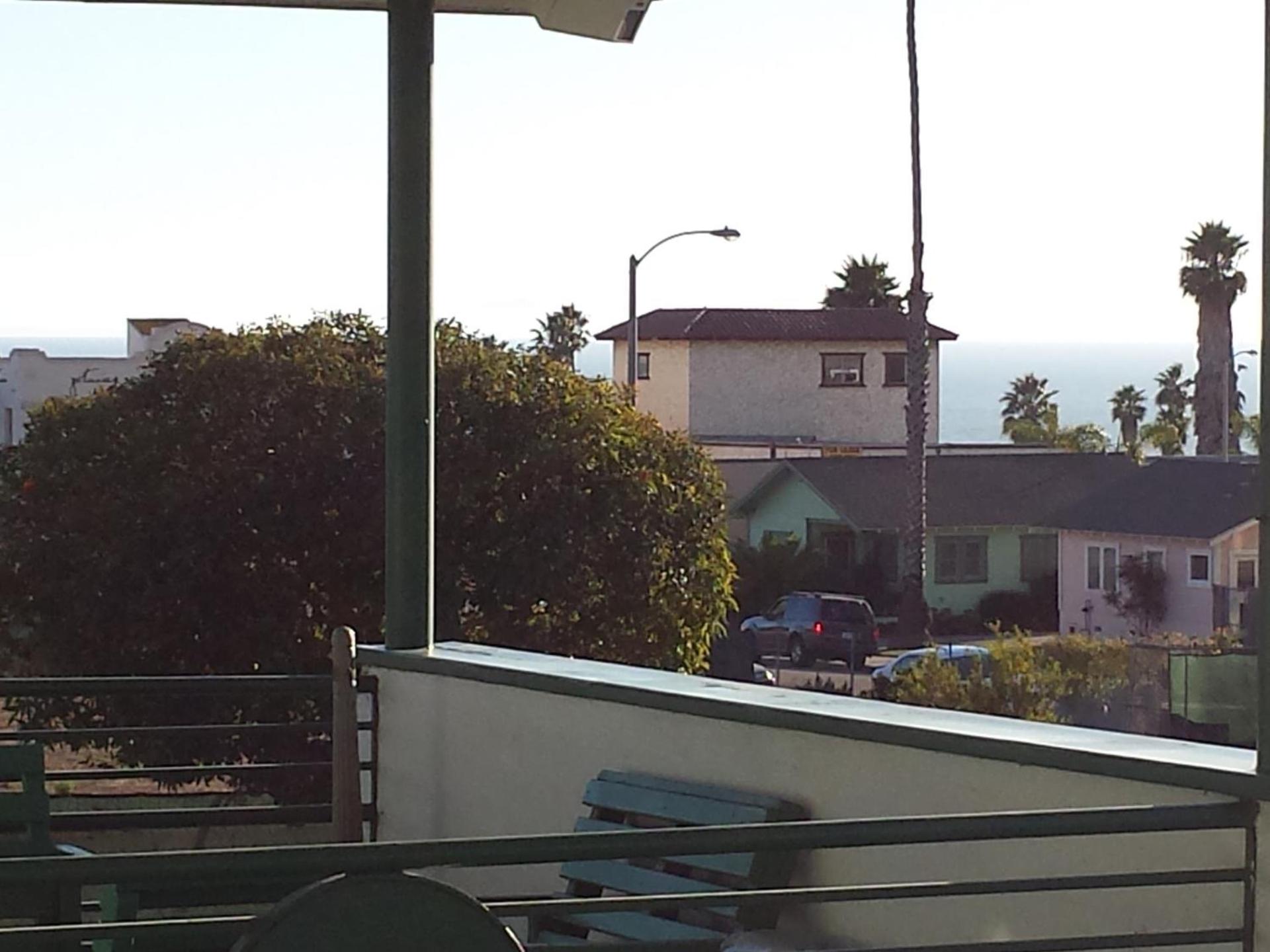 Travelers Beach Inn photo 9