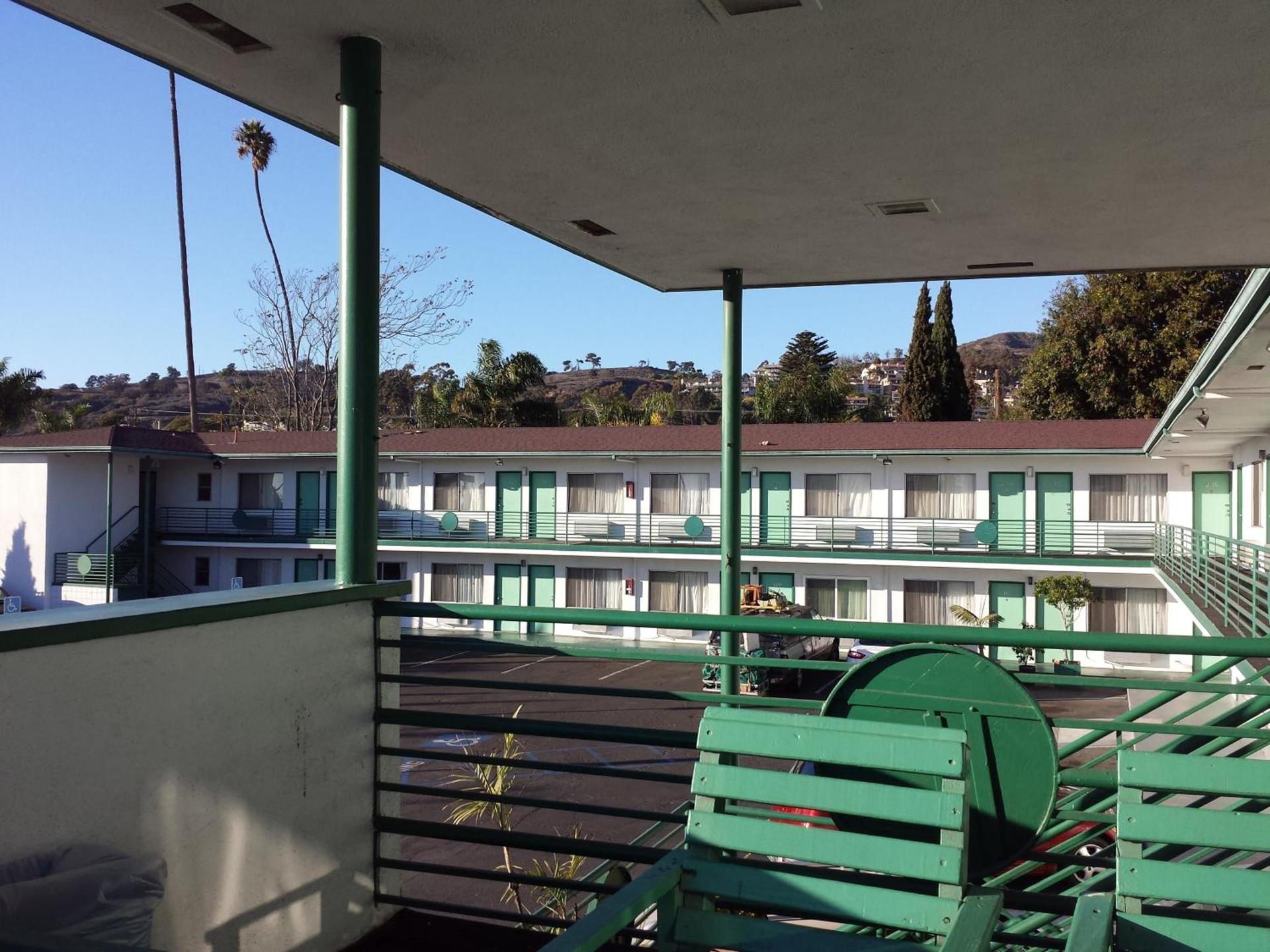Travelers Beach Inn photo 8