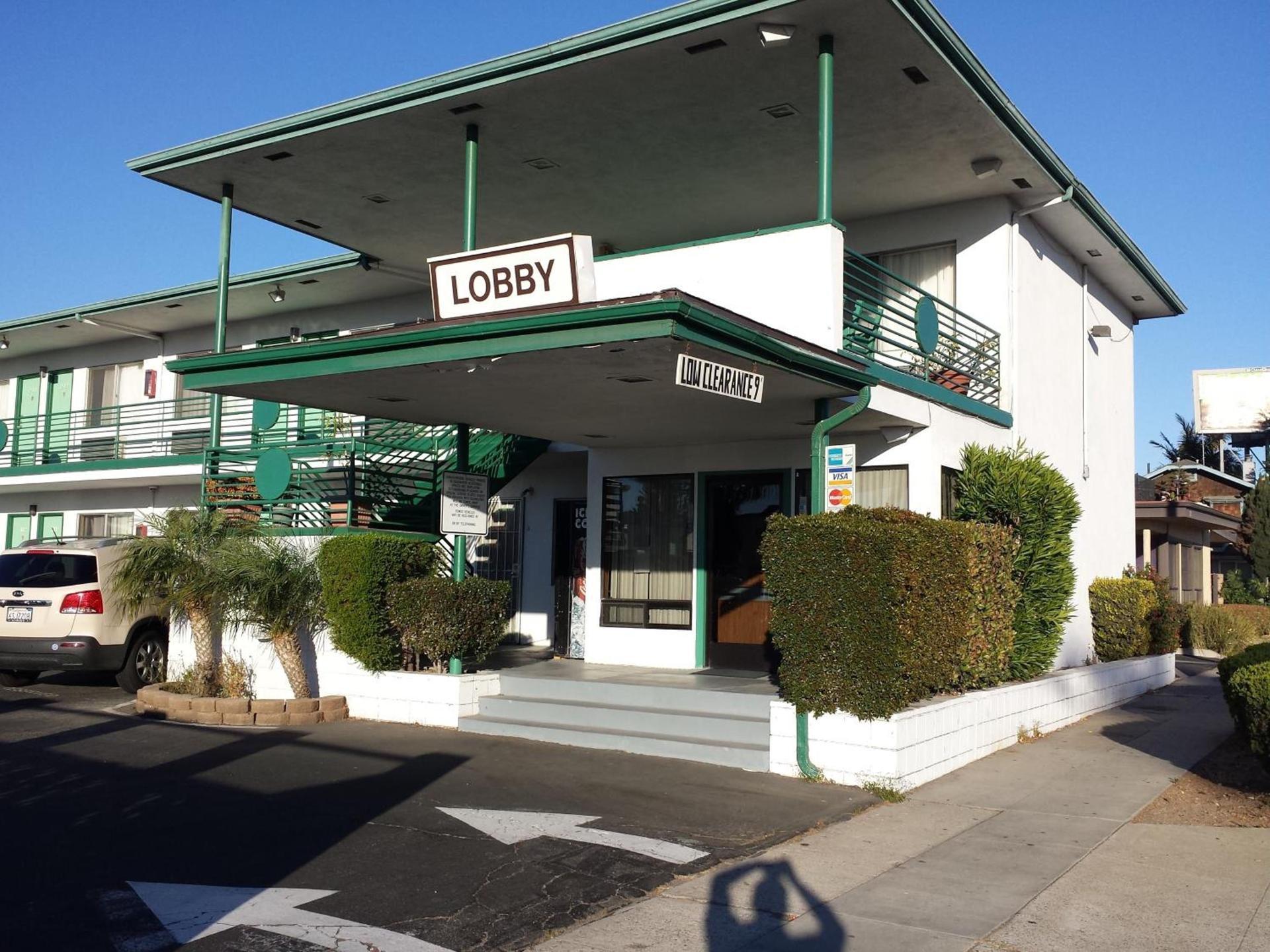 Travelers Beach Inn photo 3