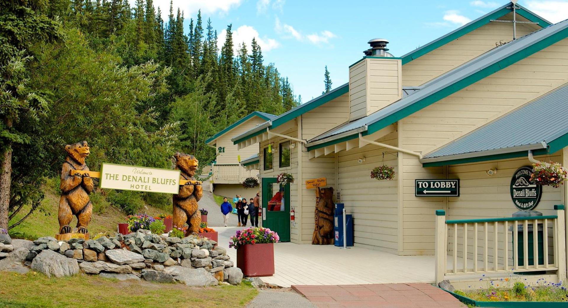 Denali Bluffs Hotel — hotel in McKinley Park