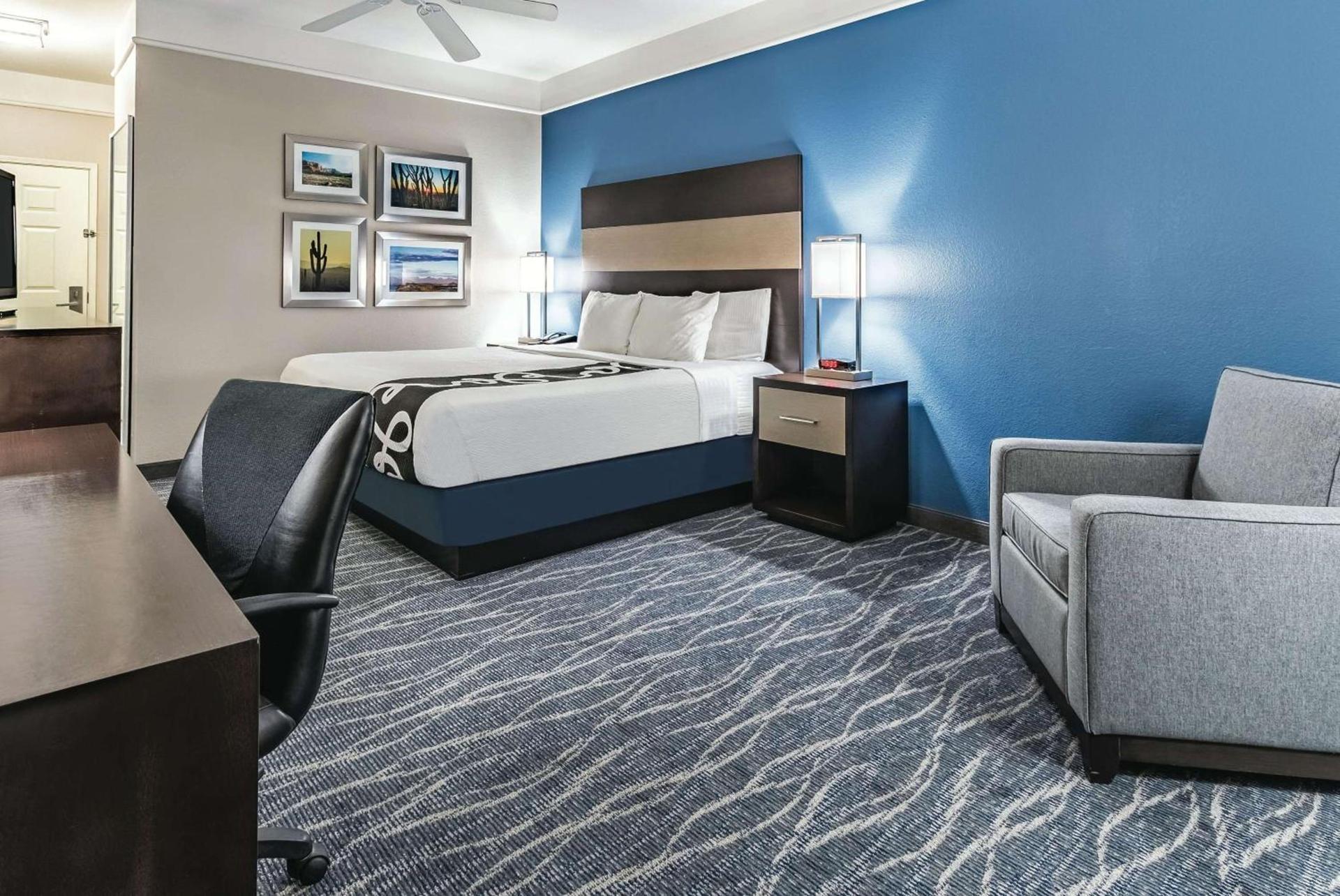 La Quinta by Wyndham Phoenix I-10 West photo 52