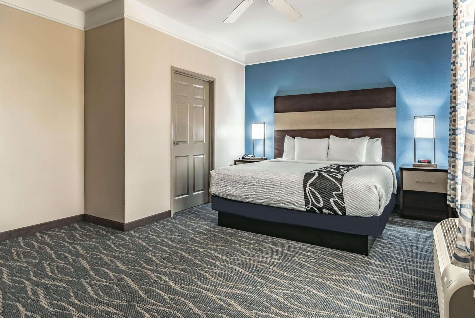 La Quinta by Wyndham Phoenix I-10 West photo 51