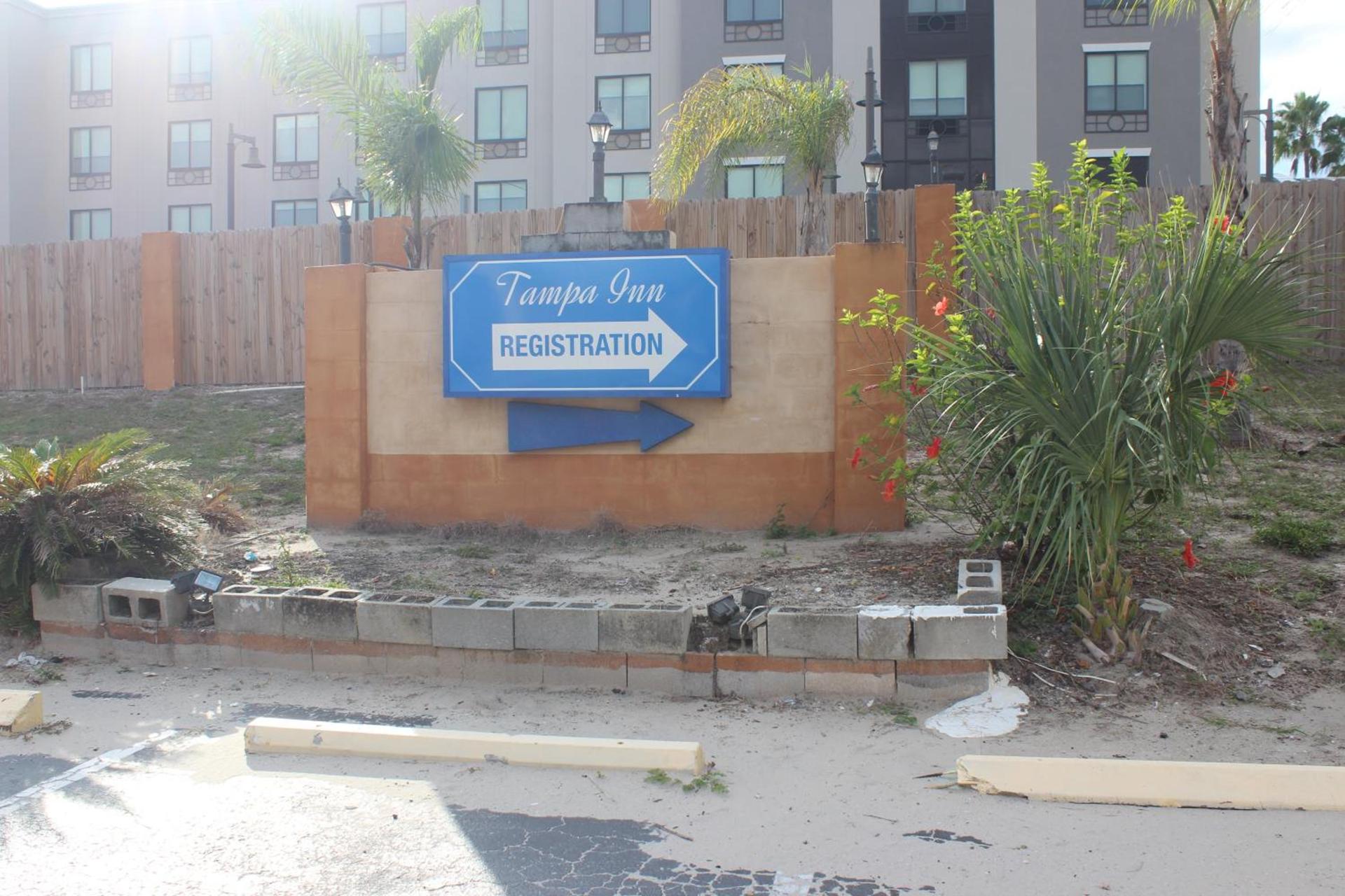 Tampa Inn Near Busch Gardens photo 18