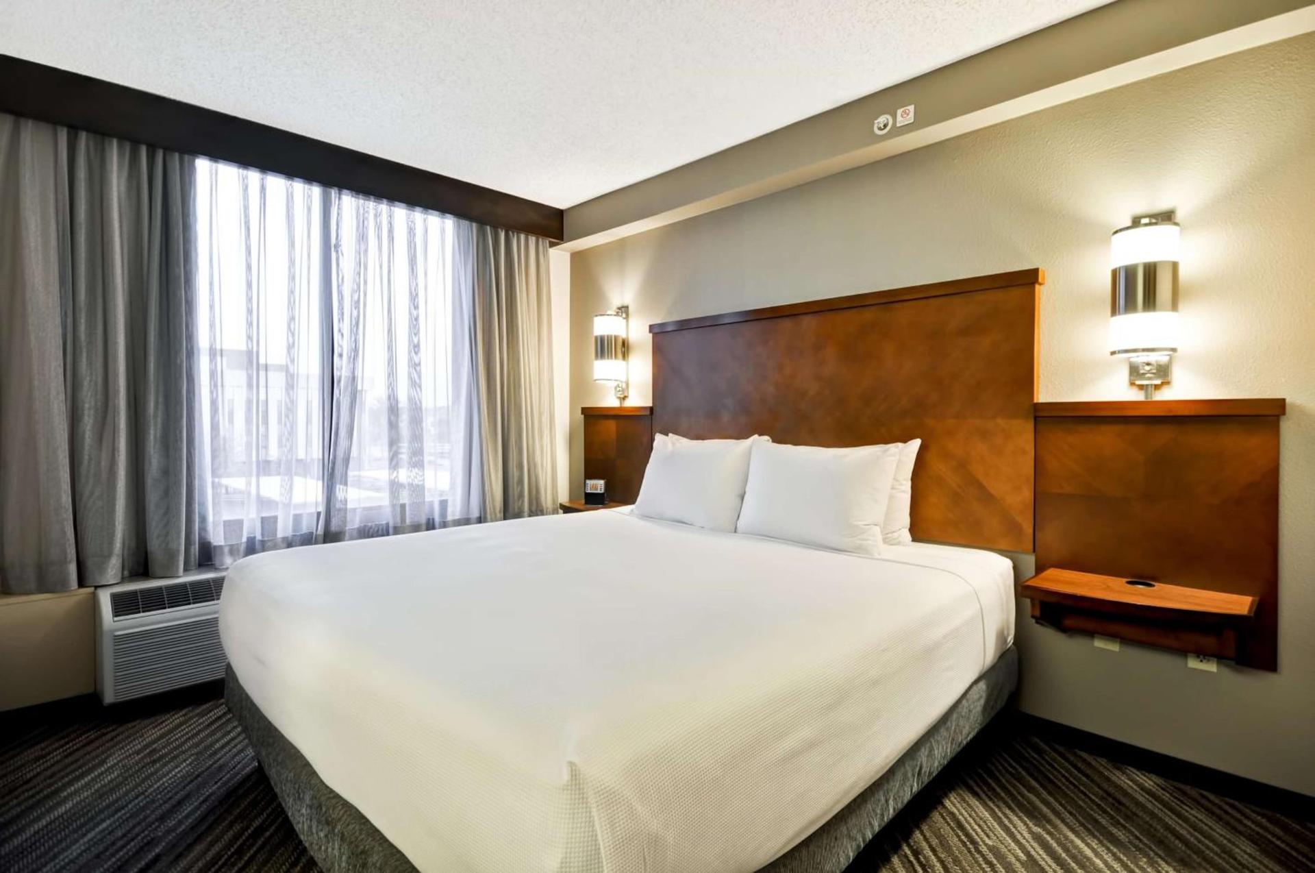 Hyatt Place Albuquerque Uptown photo 25