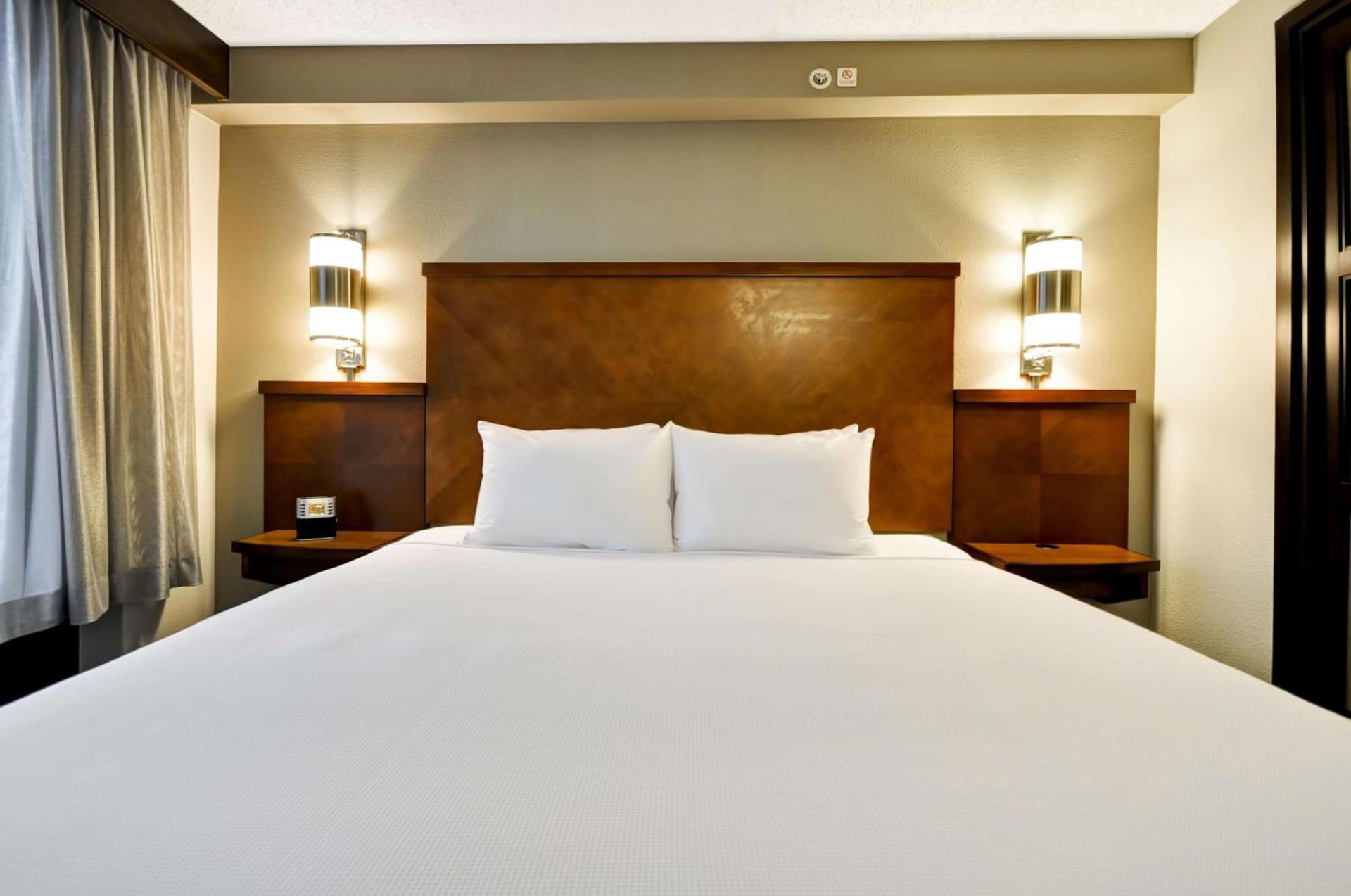 Hyatt Place Albuquerque Uptown photo 34