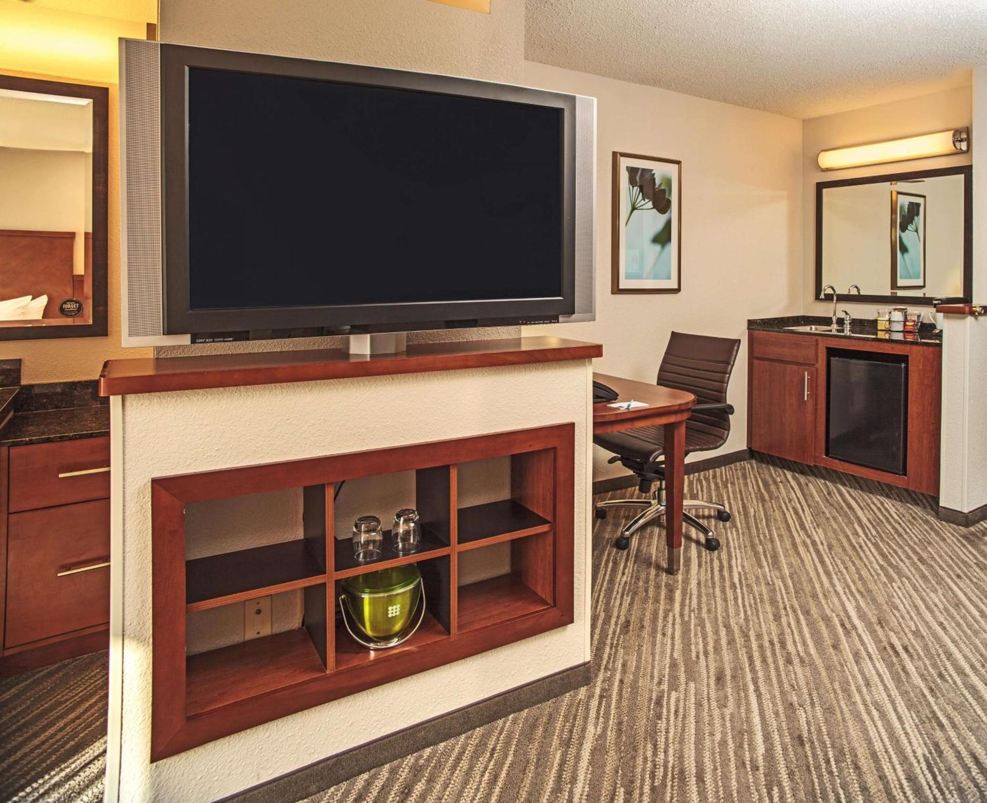 Hyatt Place Cincinnati Blue Ash photo 10