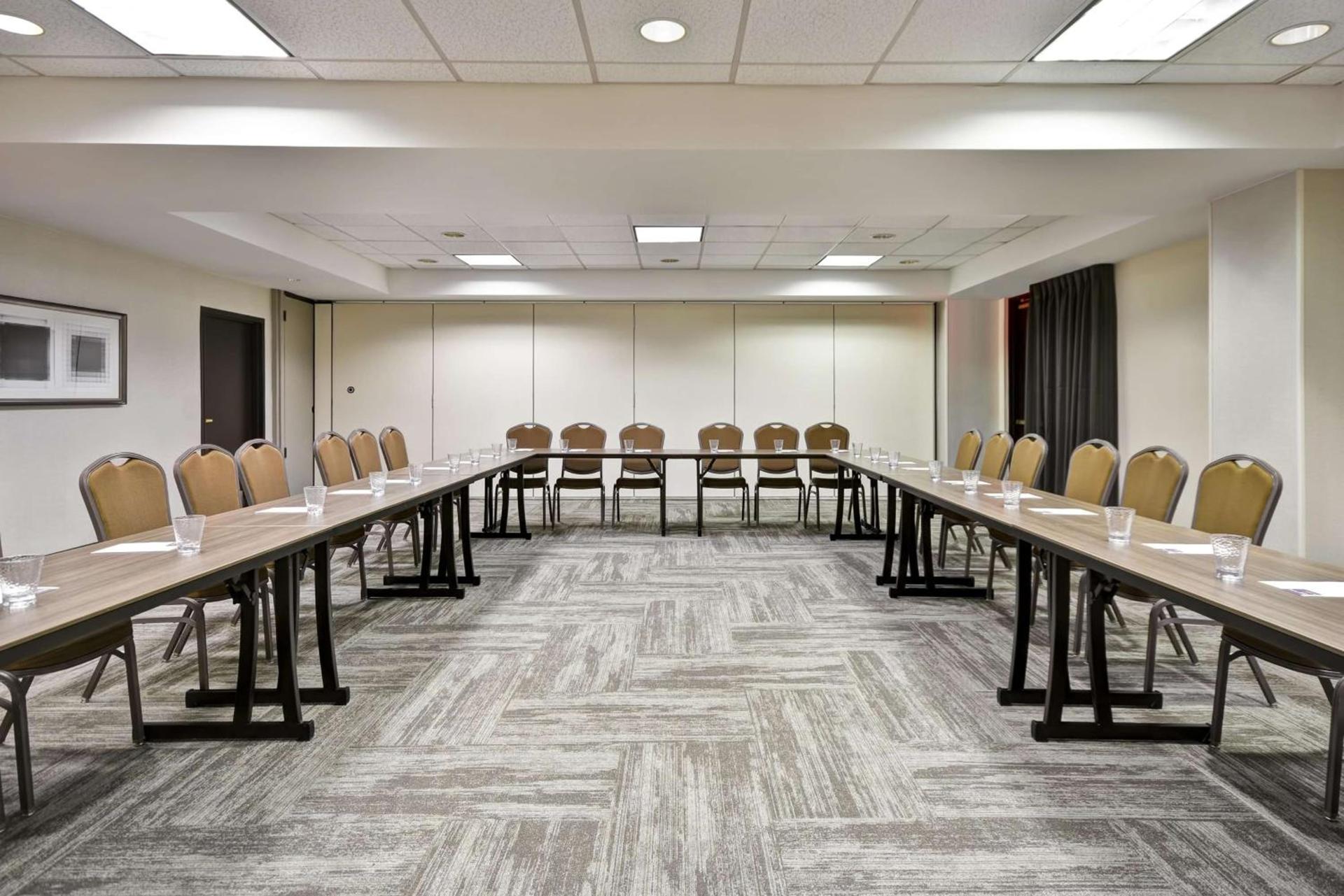 Hyatt Place Columbus Worthington photo 21
