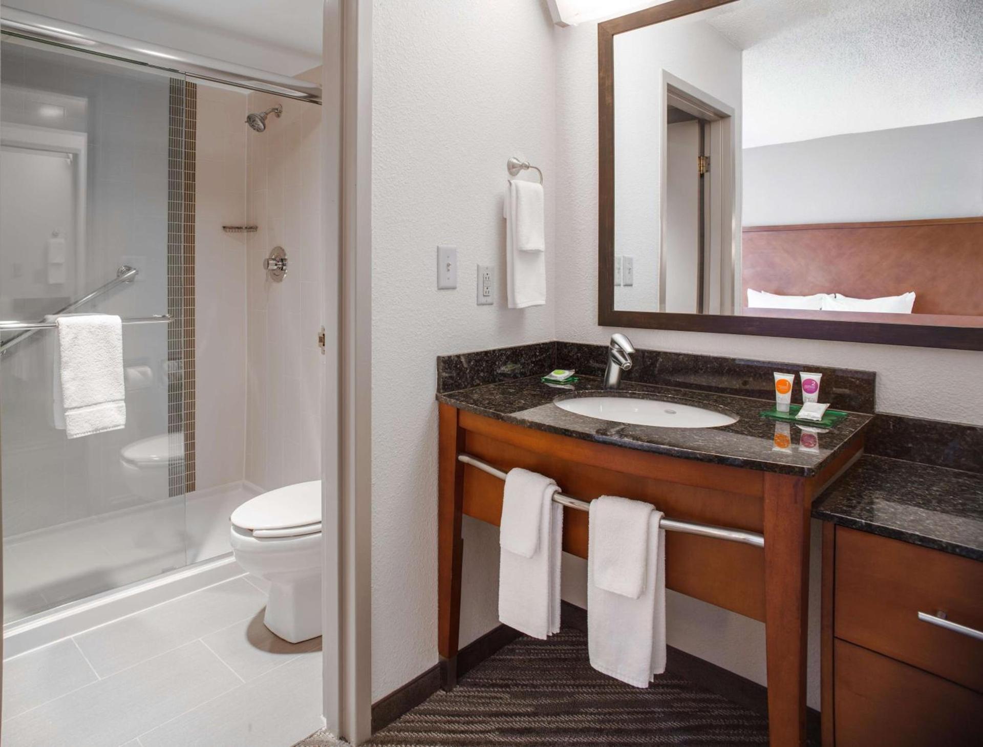 Hyatt Place Cincinnati Blue Ash photo 8