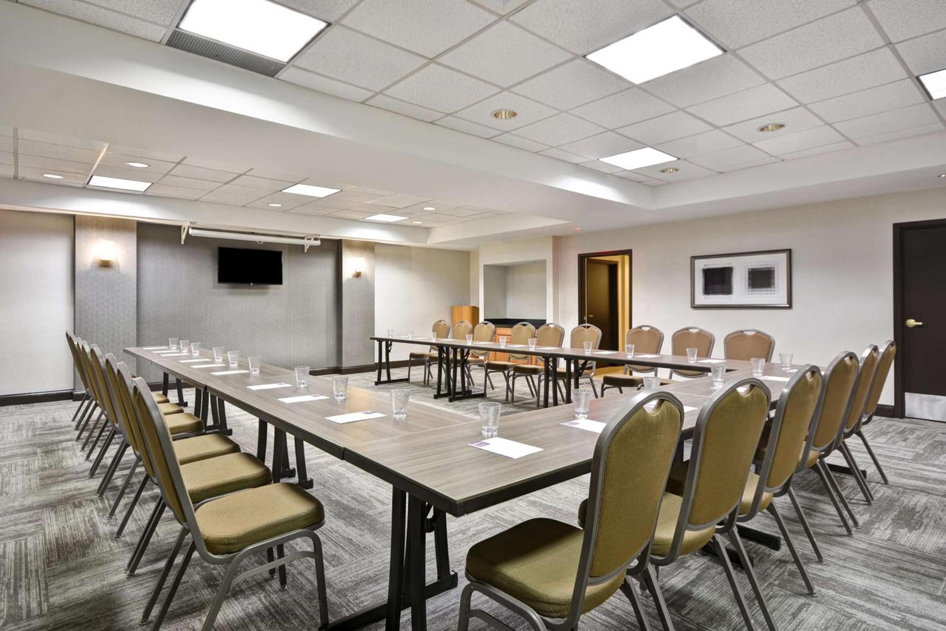 Hyatt Place Columbus Worthington photo 14