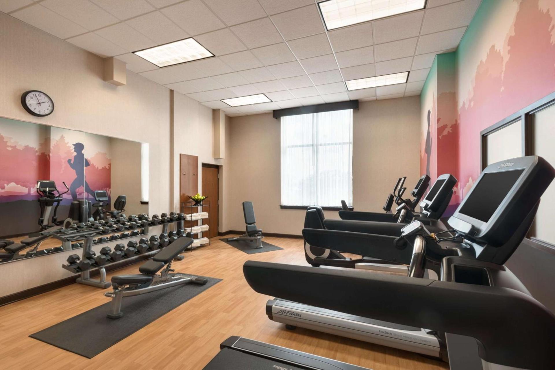 Hyatt Place Chicago Schaumburg photo 9