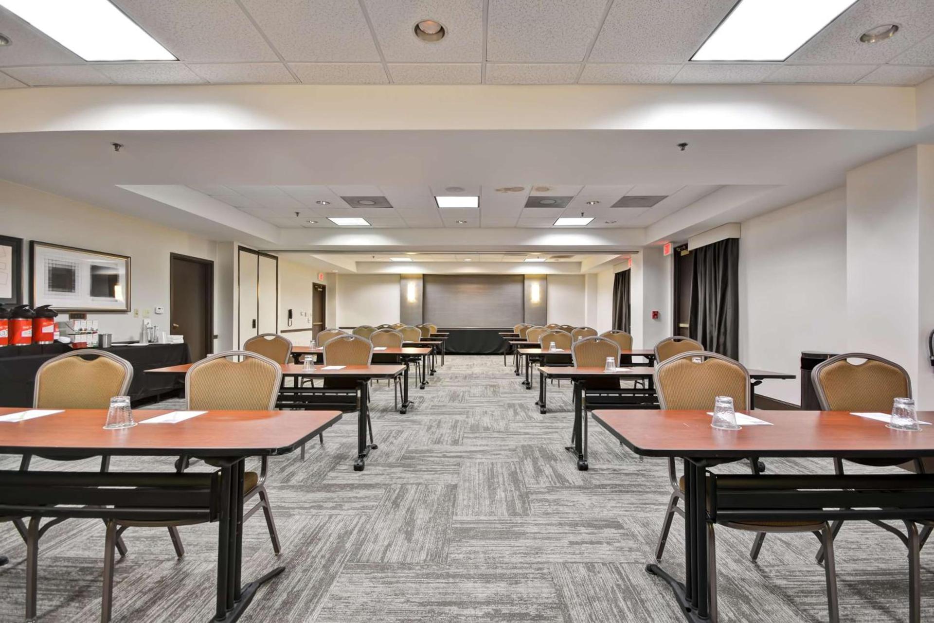 Hyatt Place Kansas City/Overland Park/Metcalf photo 19