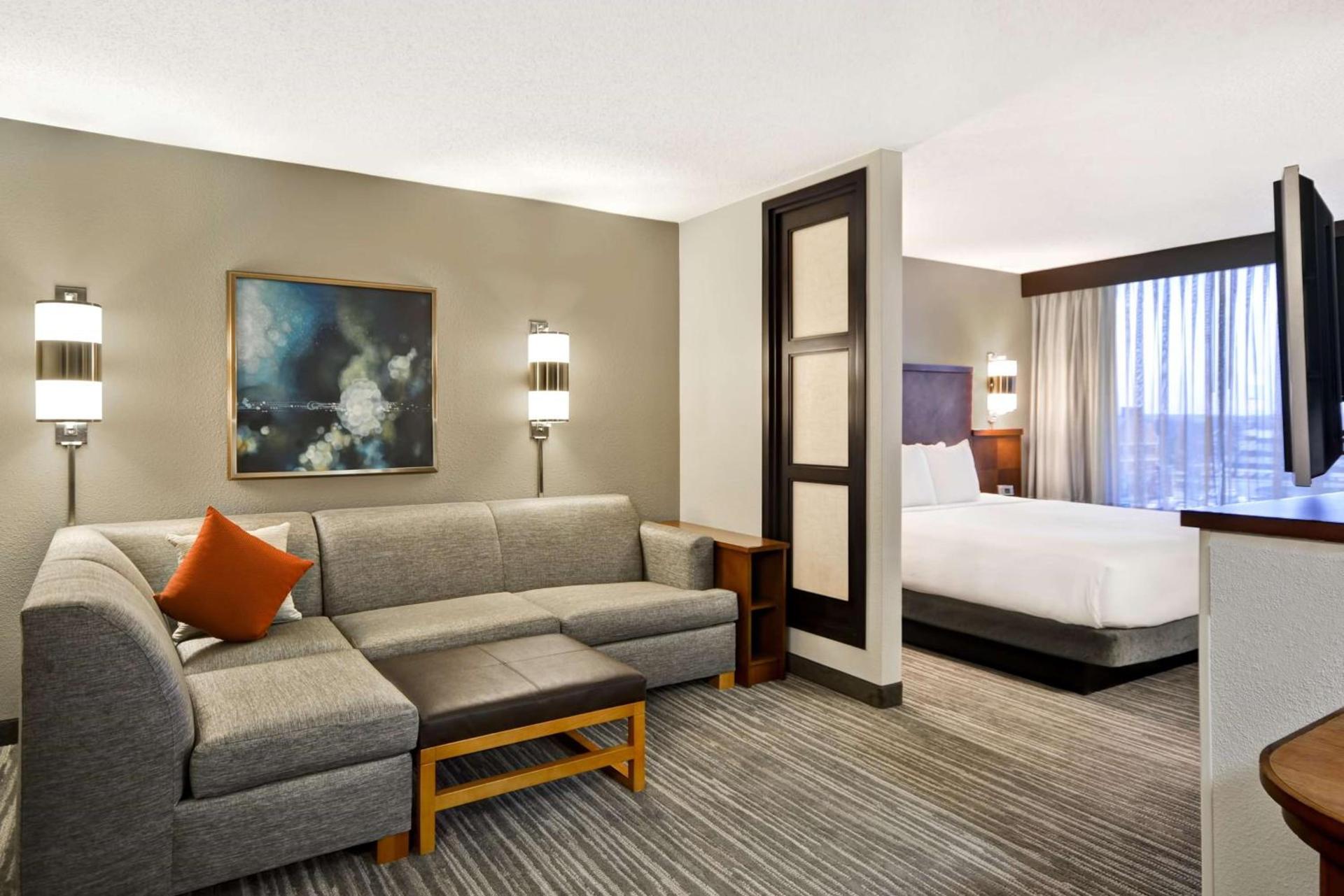 Hyatt Place Columbus Worthington photo 6
