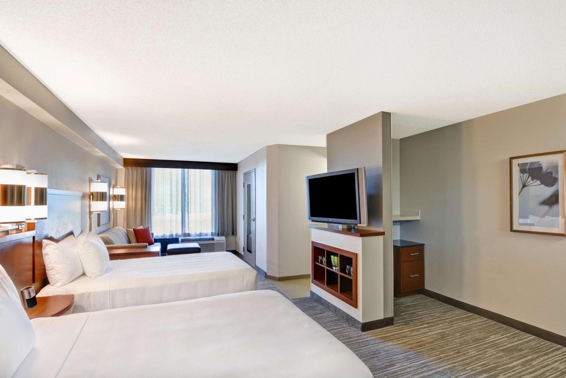 Hyatt Place Memphis Wolfchase photo 12