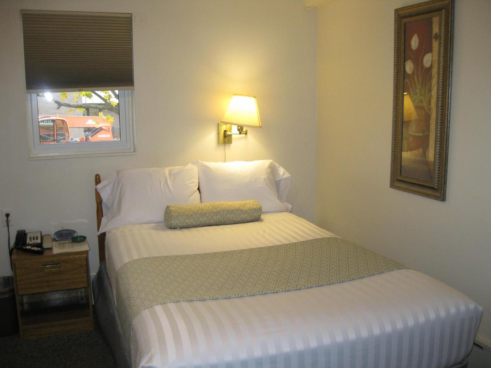Boyne City Motel photo 8