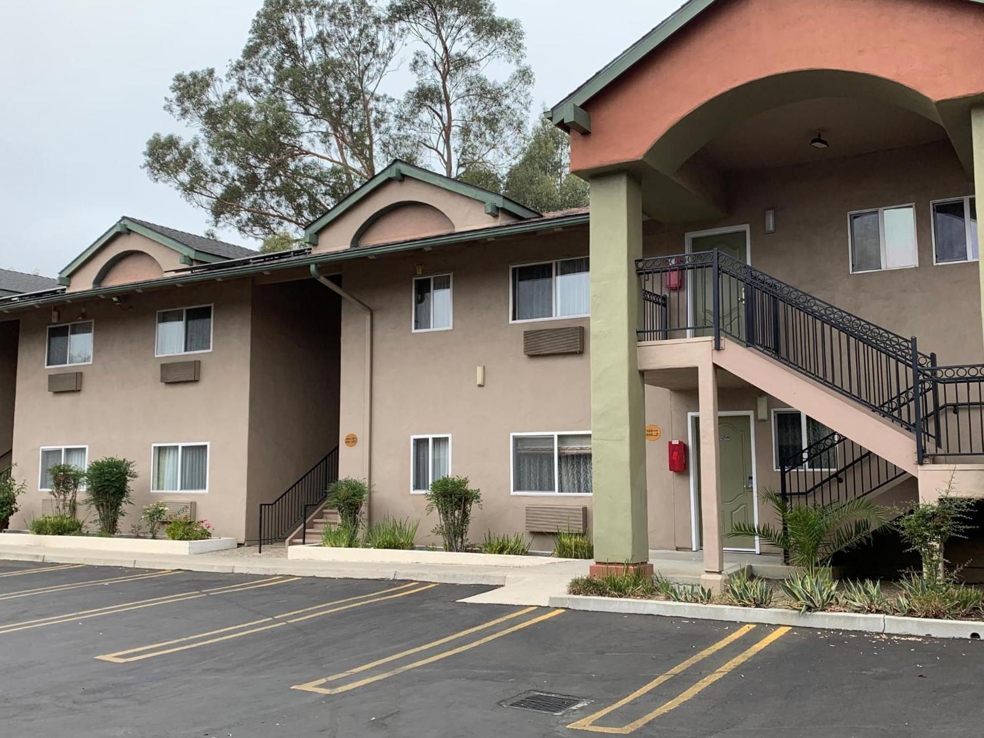 Olive Tree Inn & Suites, a Howard Johnson by Wyndham photo 17