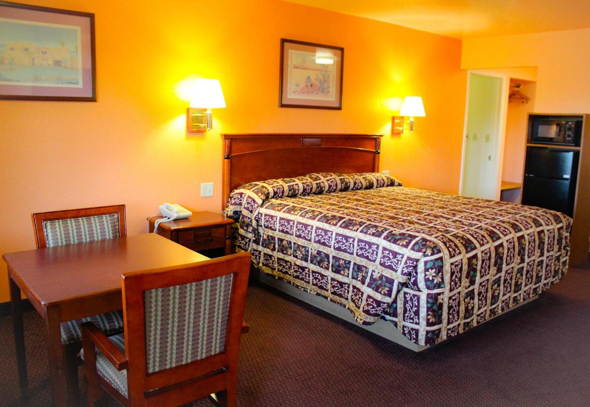 Hawthorne's Best Inn photo 31