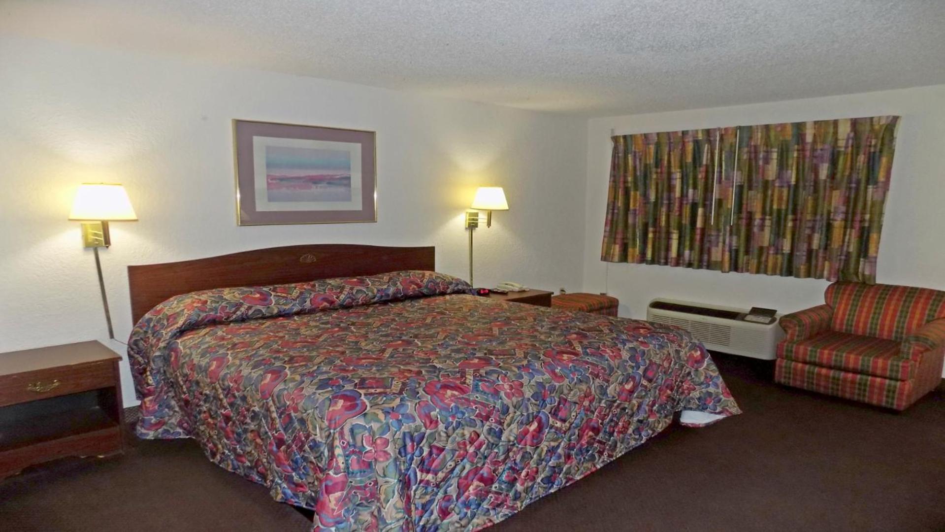 Plaza Inn photo 14
