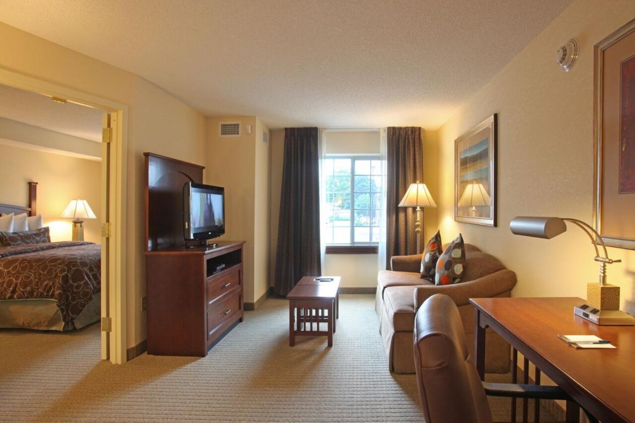 Staybridge Suites North Brunswick by IHG photo 2