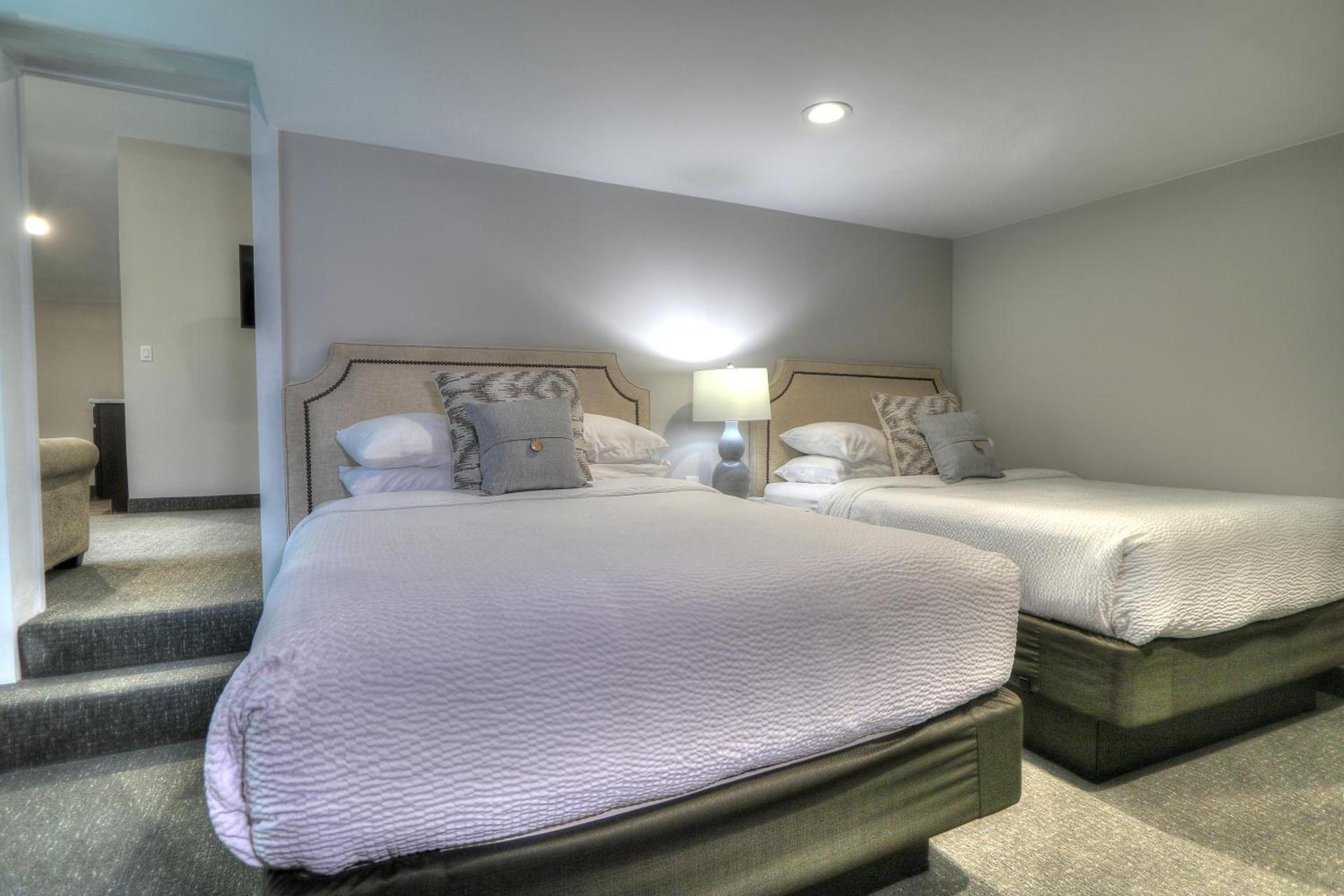 River Edge Inn photo 27