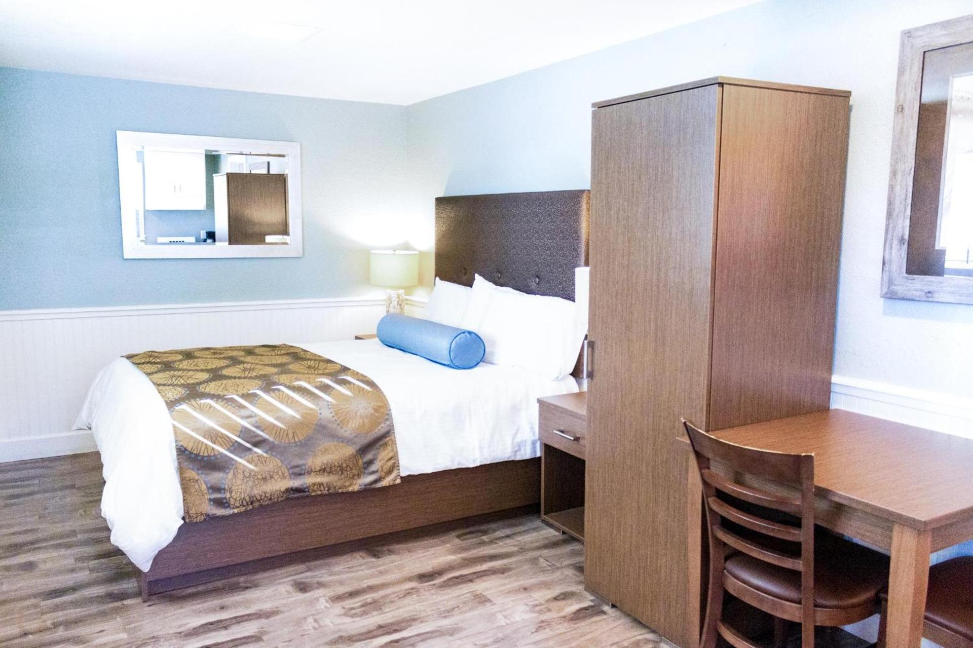 Ocean Echo Inn & Beach Cottages photo 43