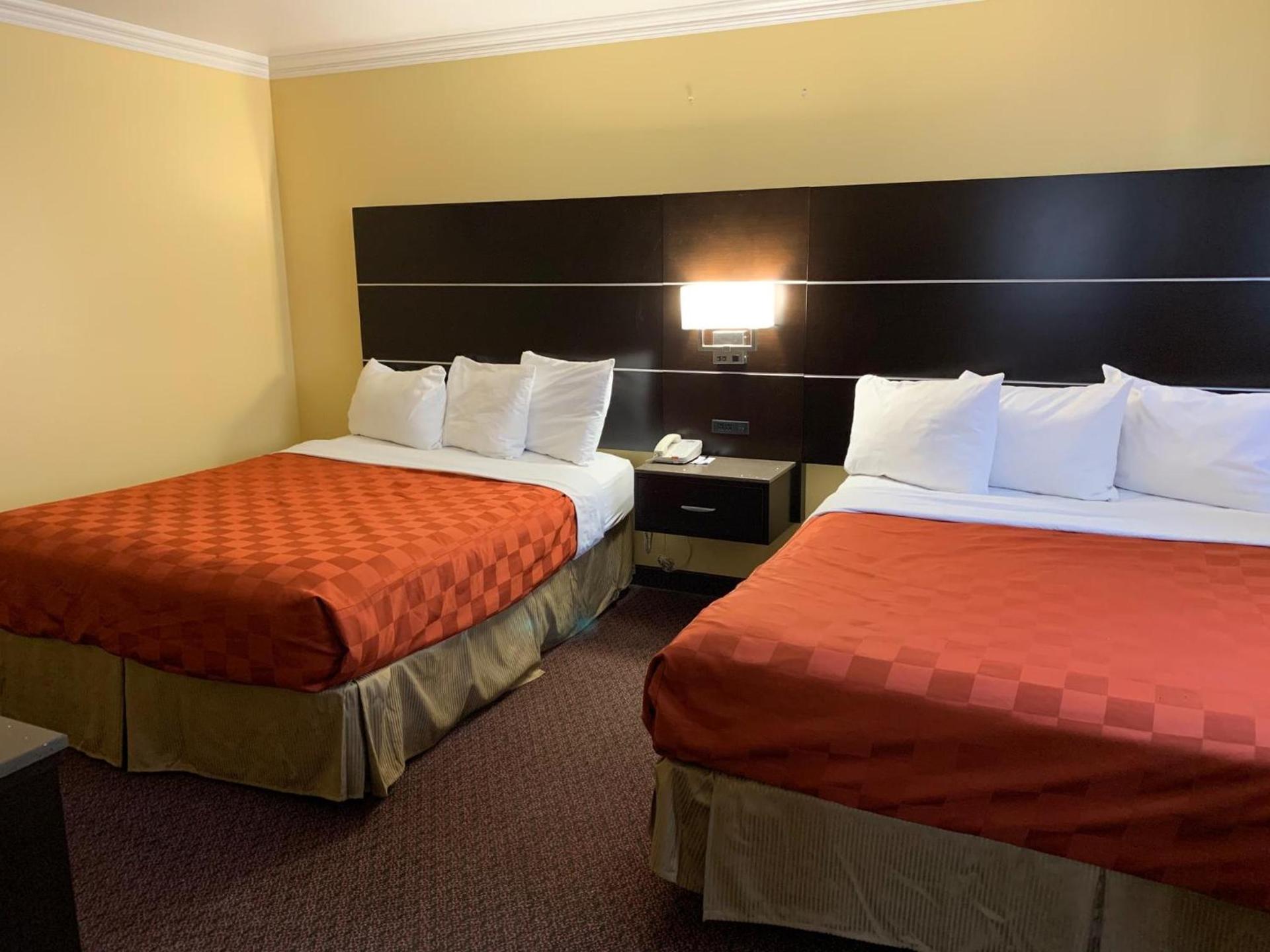 Olive Tree Inn & Suites, a Howard Johnson by Wyndham photo 53
