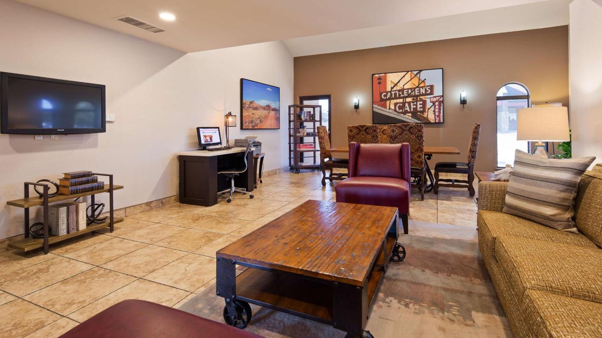 Best Western Discovery Inn photo 2