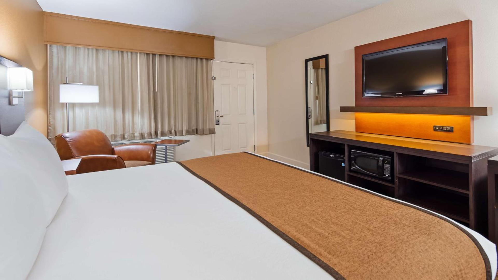 Best Western Discovery Inn photo 15