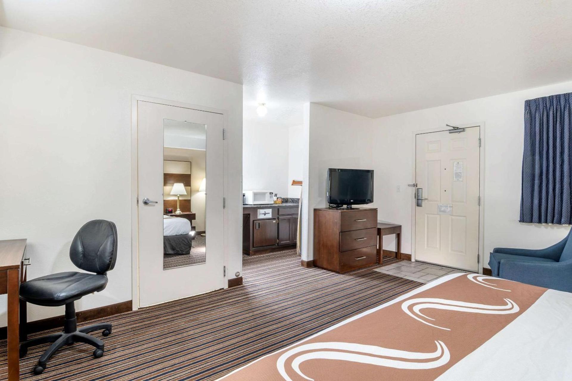 Quality Inn Central Roseburg photo 8