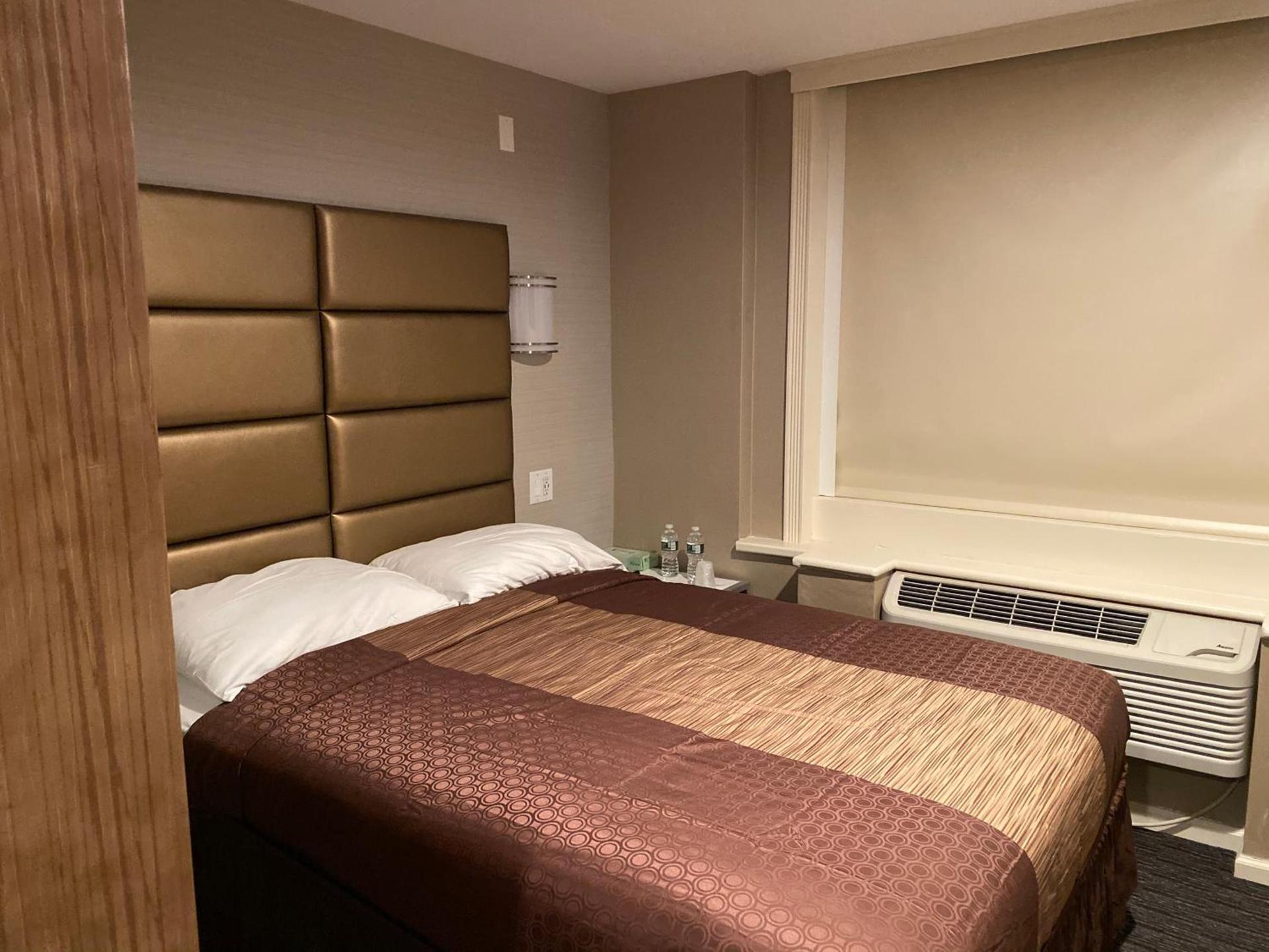 Hotel Key photo 3