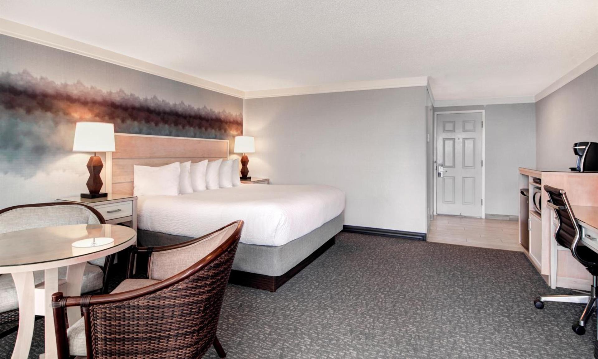 Hallmark Resort - Newport photo 35