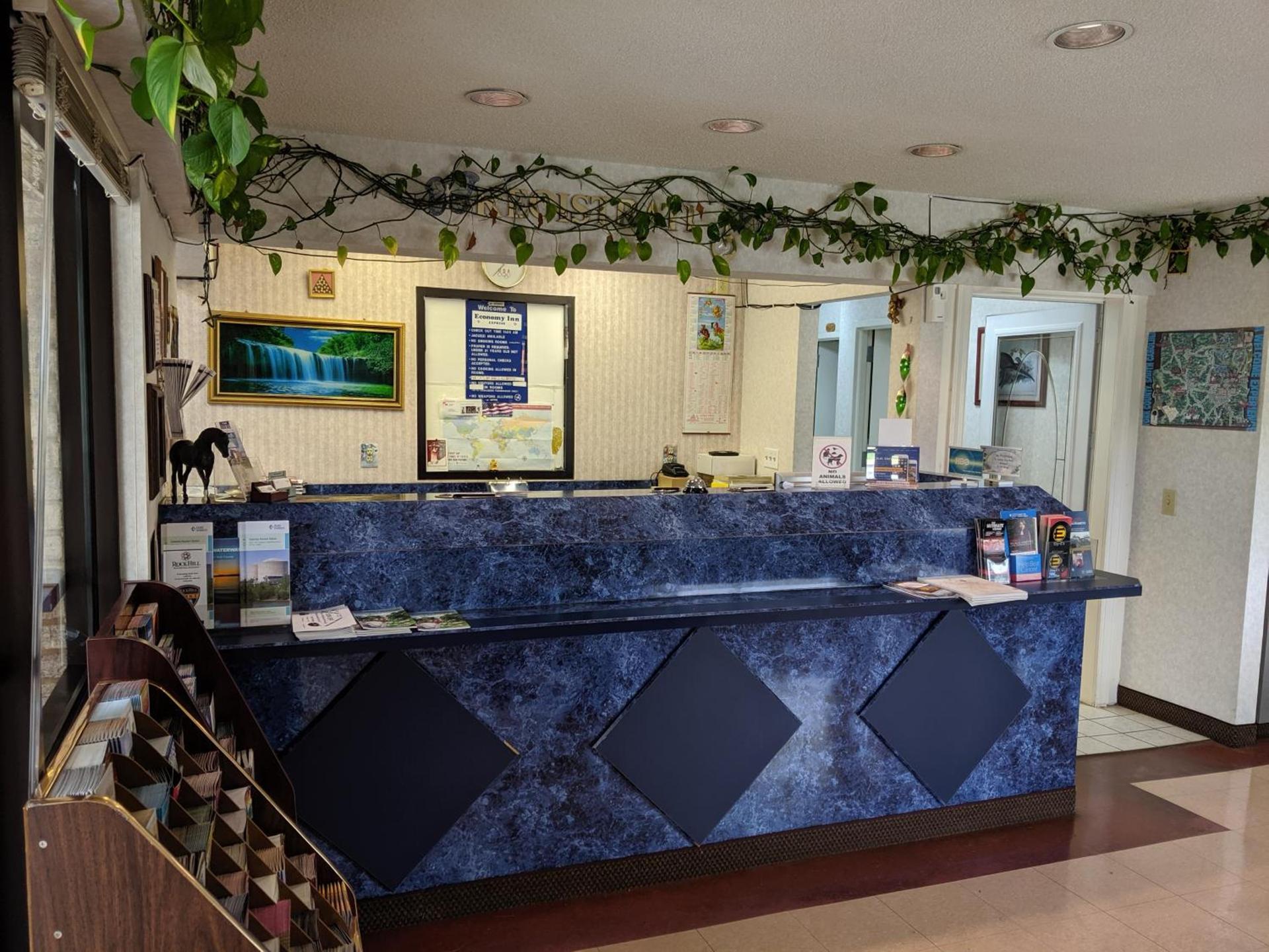 Economy Inn Express photo 3