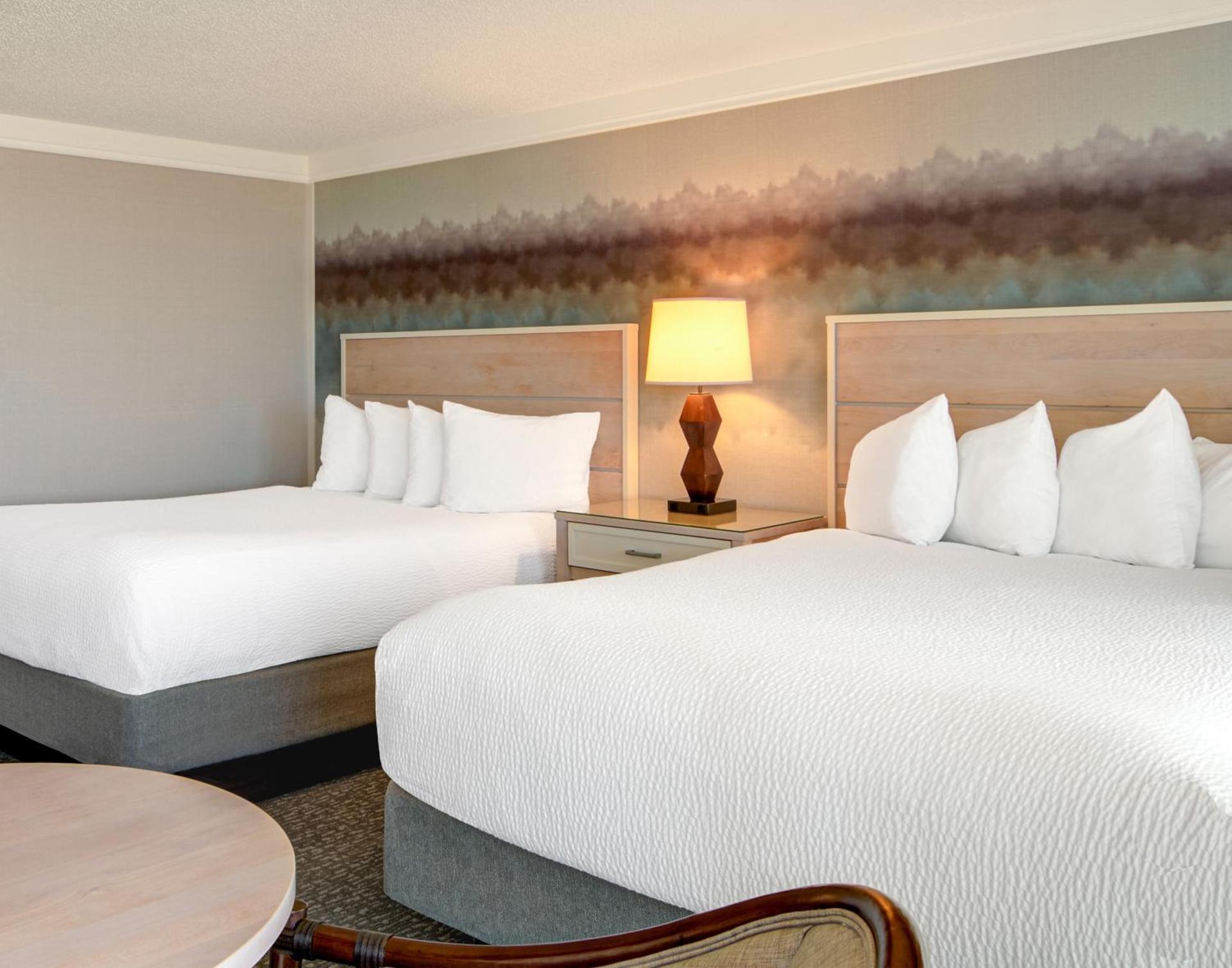 Hallmark Resort - Newport photo 98