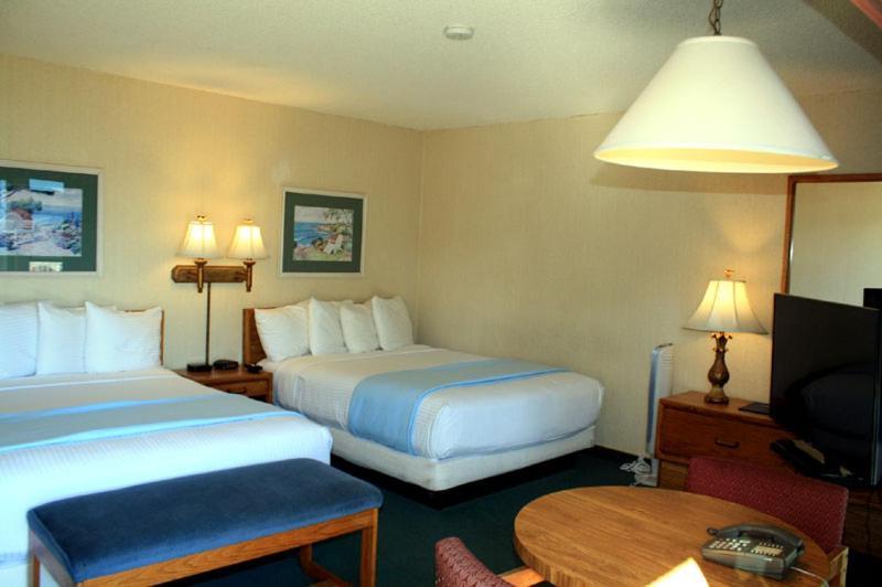 Cabrillo Inn at the Beach photo 6