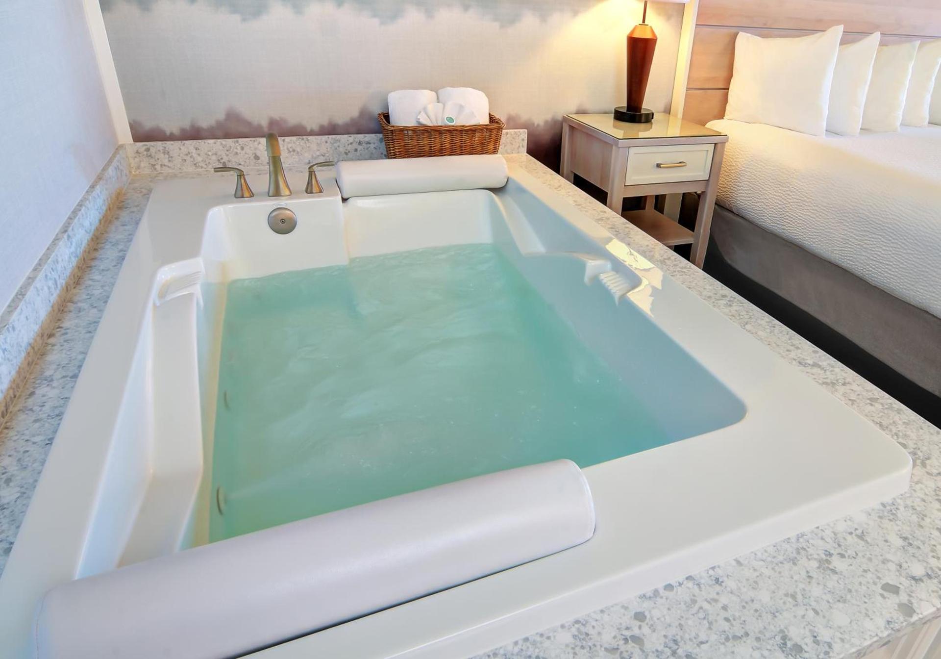 Hallmark Resort - Newport photo 63
