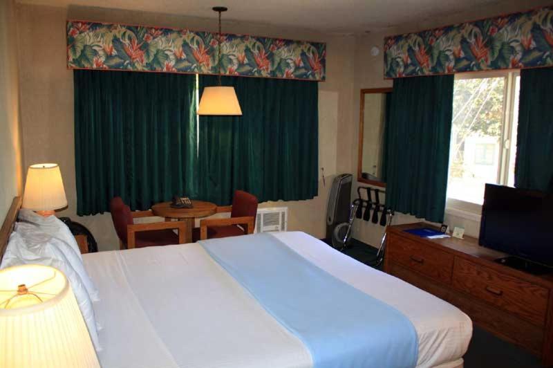 Cabrillo Inn at the Beach photo 5