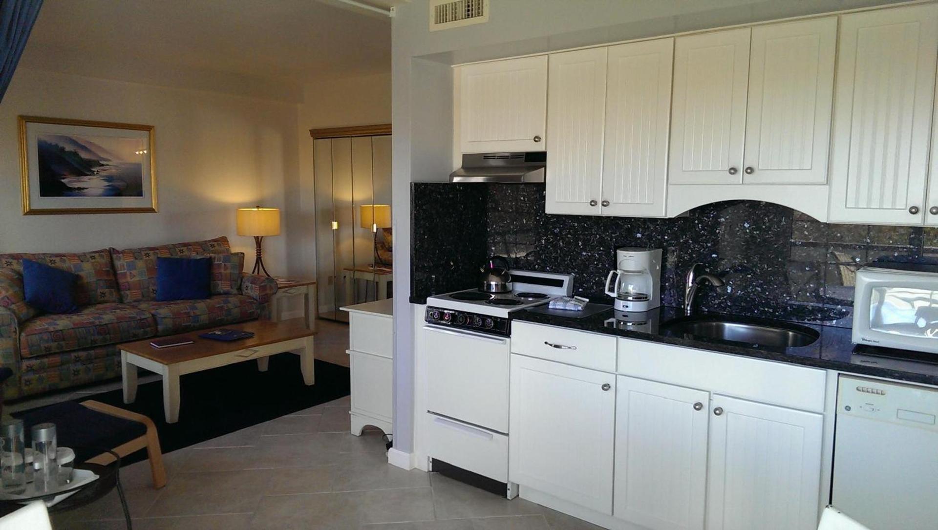 Montauk Manor photo 34