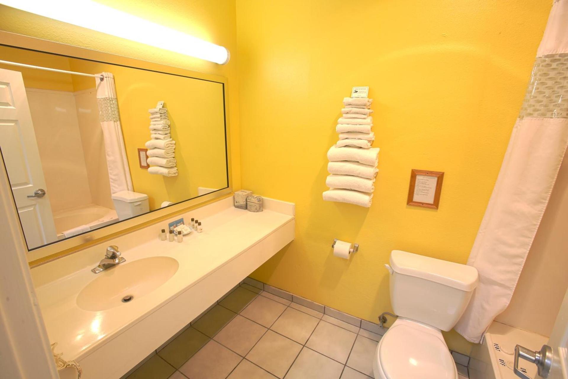 Plantation Suites and Conference Center photo 9