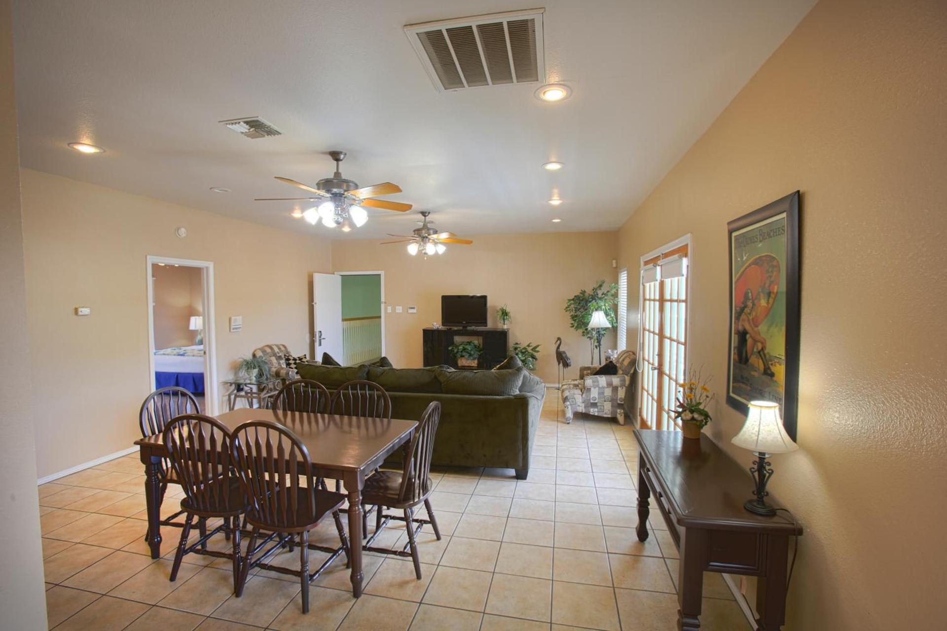 Plantation Suites and Conference Center photo 35