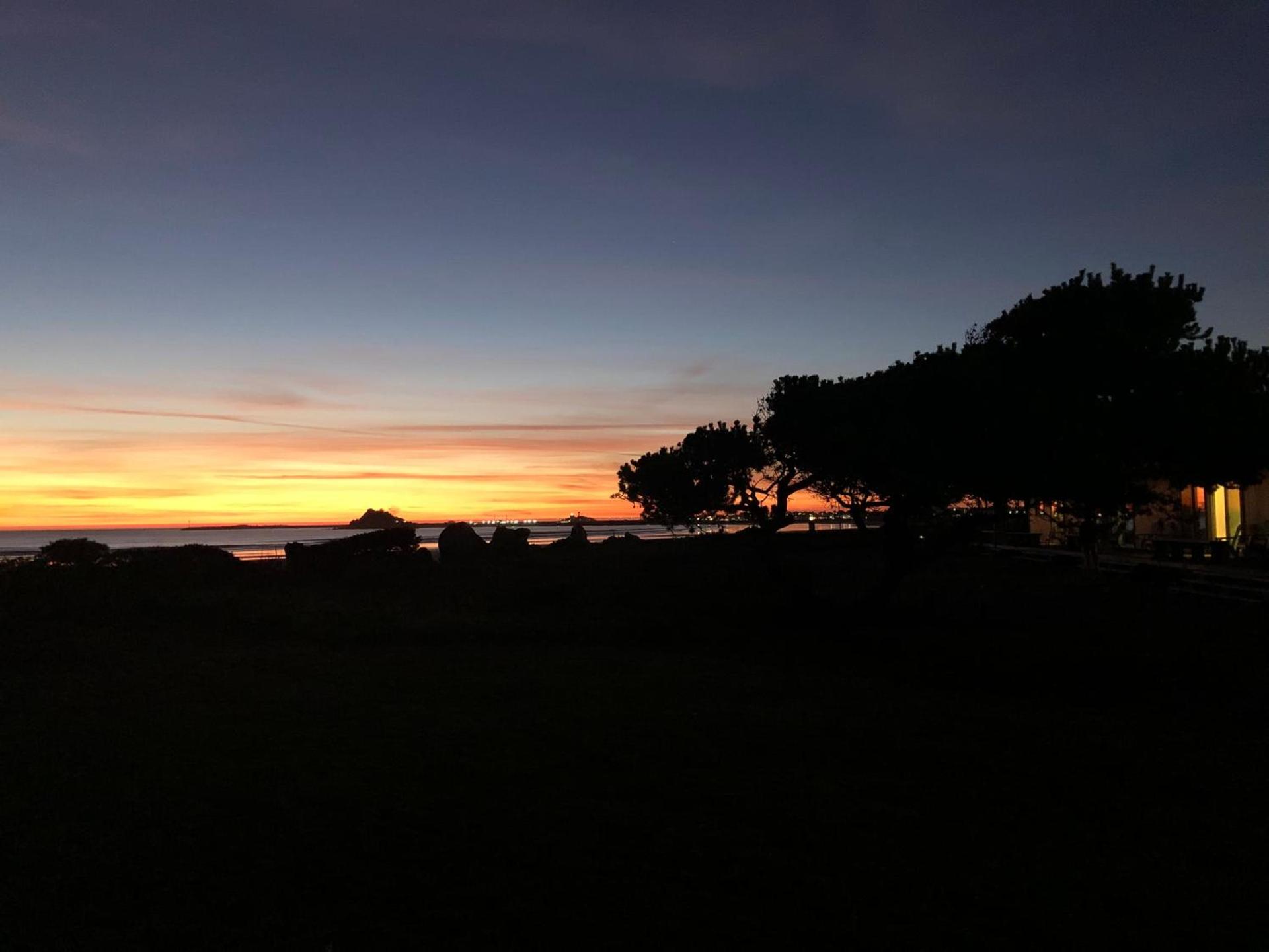Crescent Beach Motel photo 45