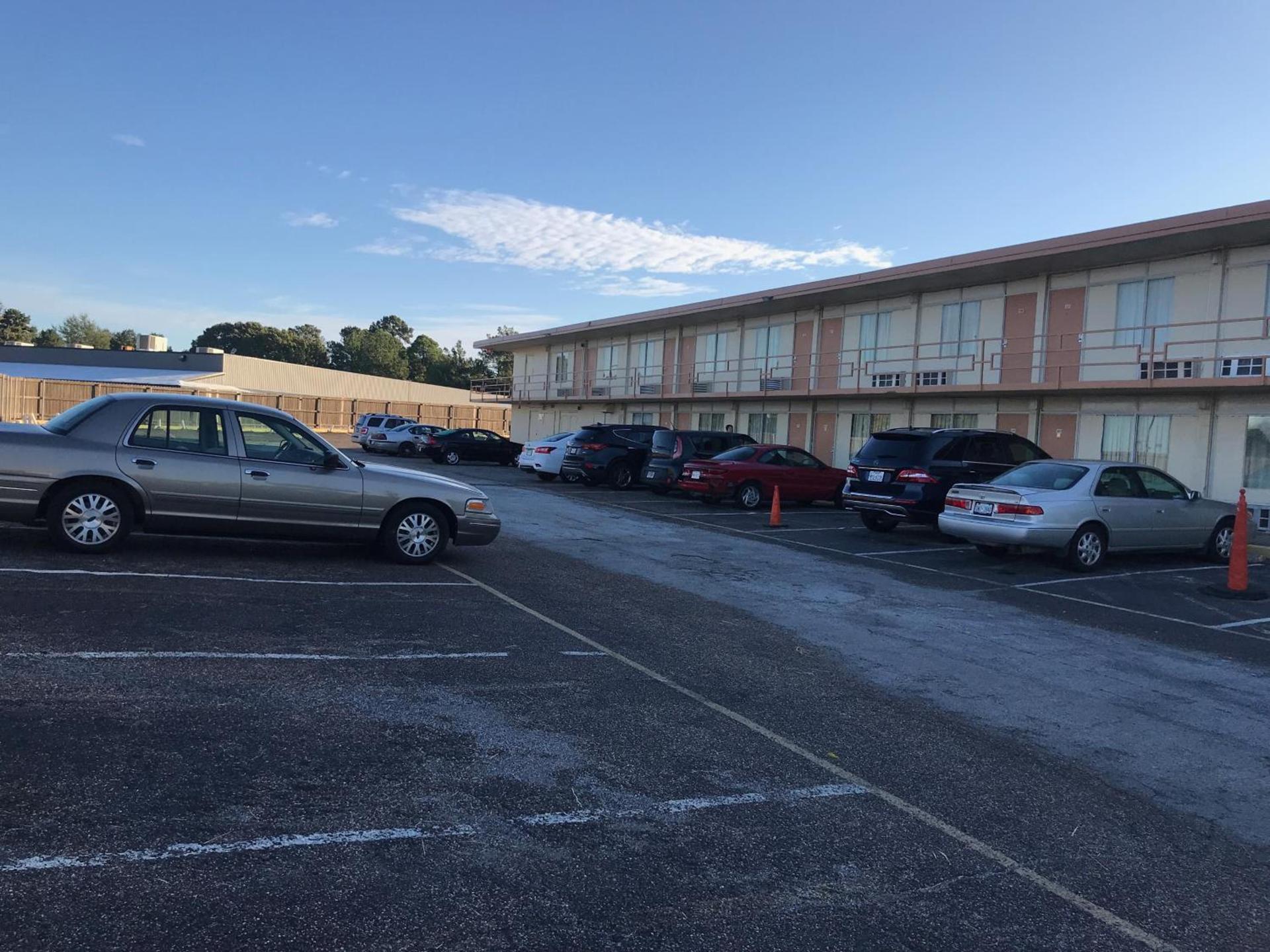 Tyler Inn & Suites photo 5