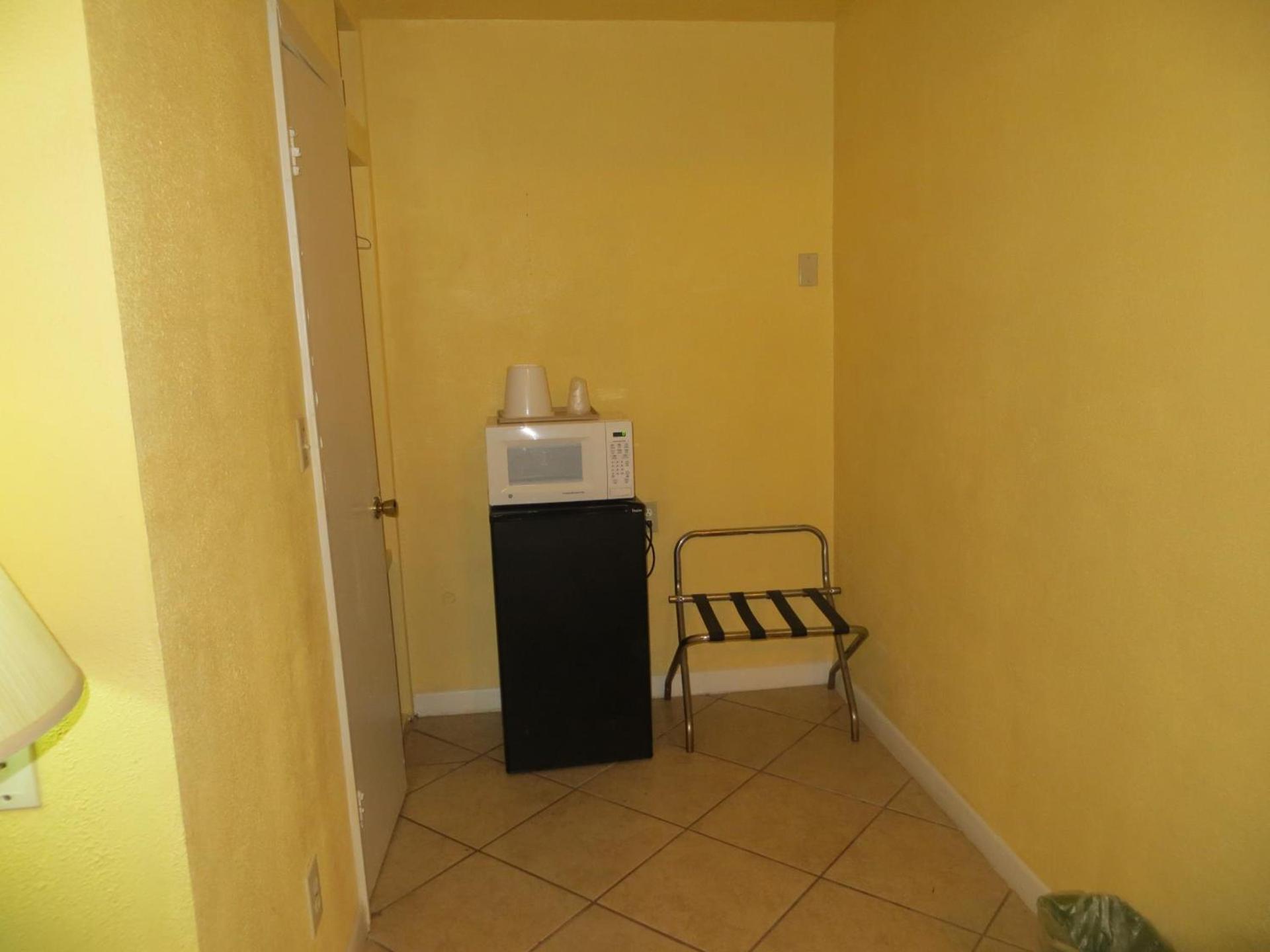Cottonwood Inn photo 9